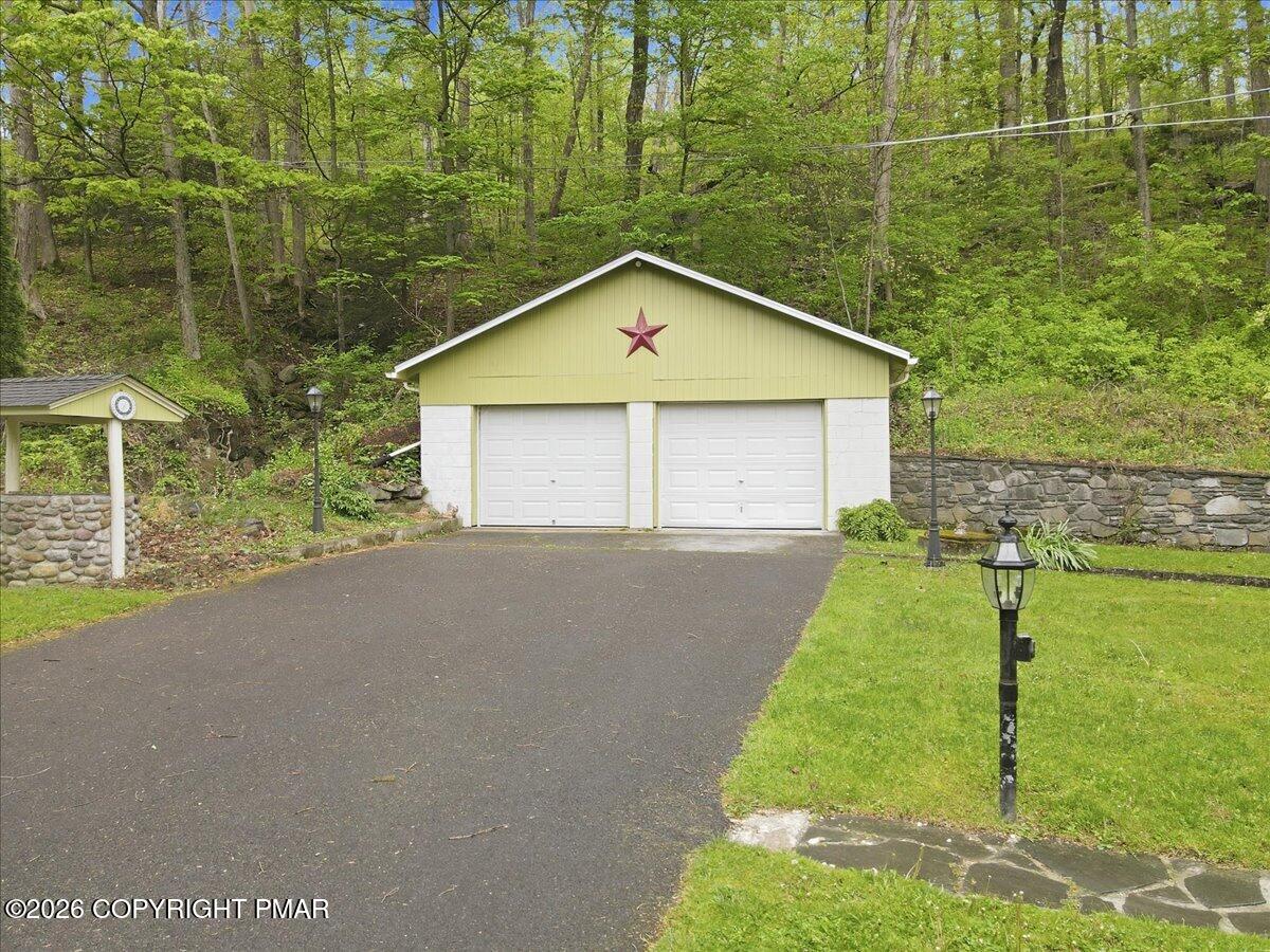113 Joseph Lane Property Photo 79