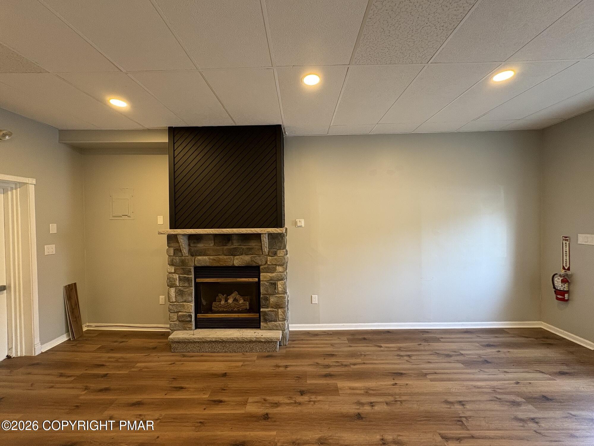 906 Route 940 9/10 Property Photo 3