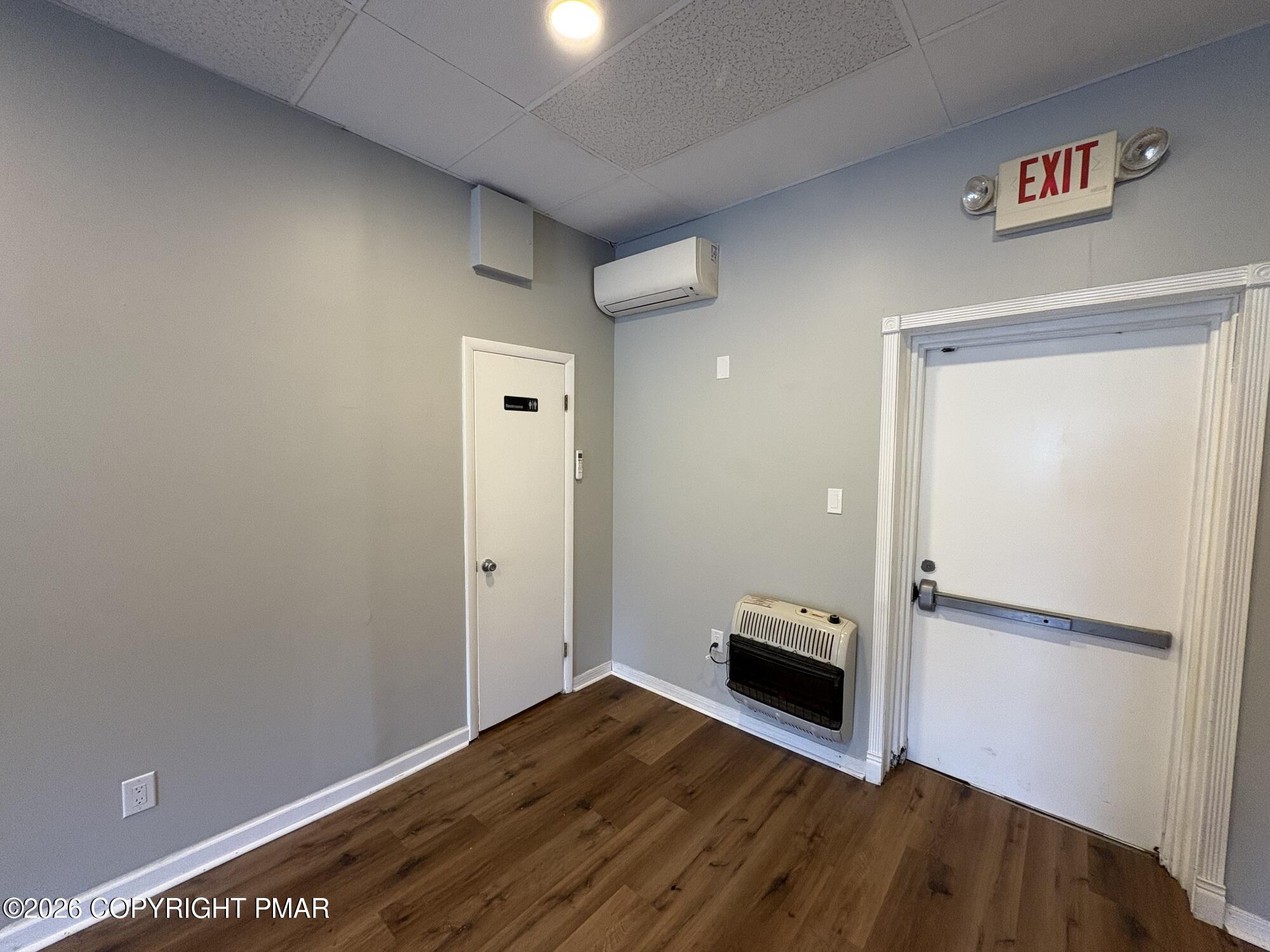 906 Route 940 9/10 Property Photo 4
