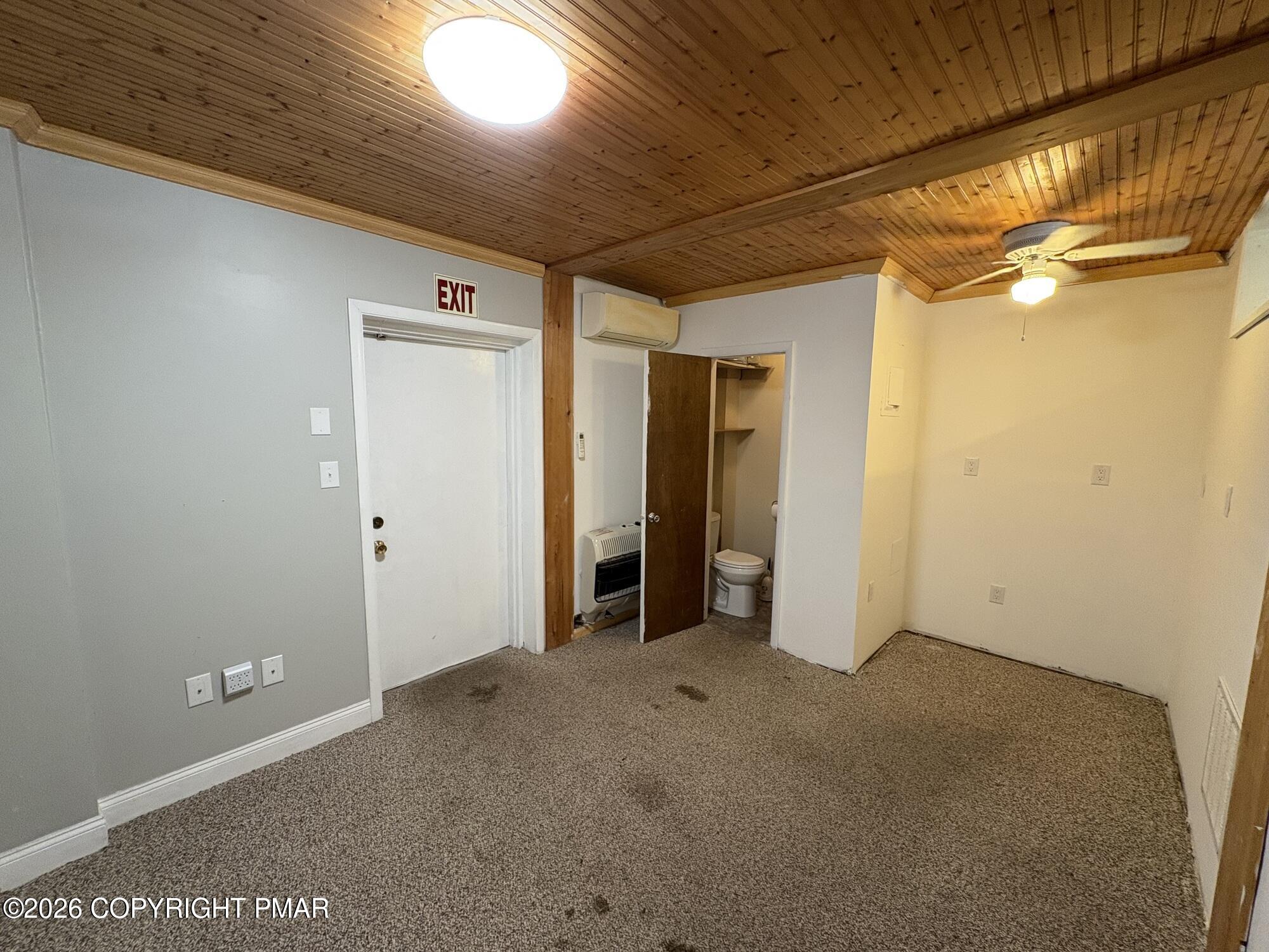 906 Route 940 9/10 Property Photo 7