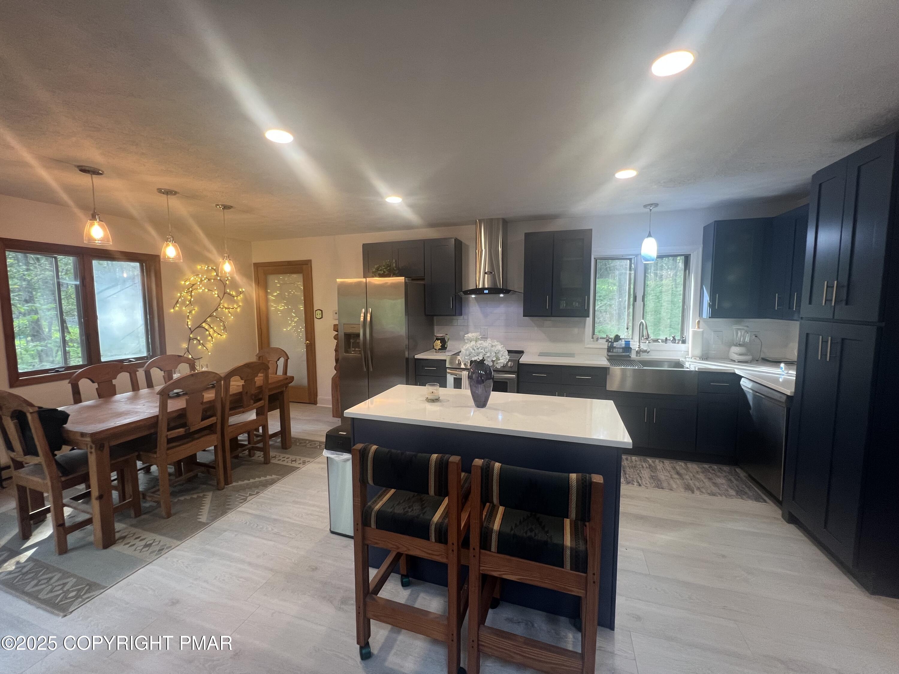 4126 Firefly Court Property Photo 6