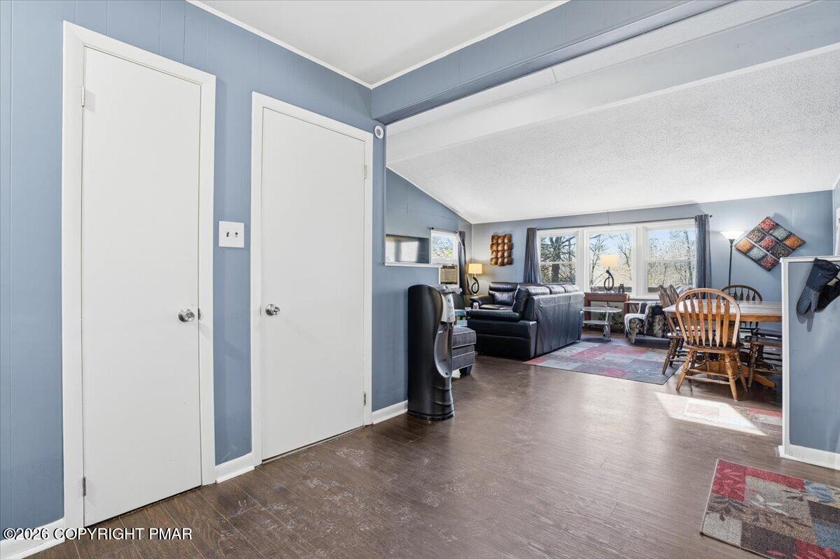1330 Hilltop Drive Property Photo 9