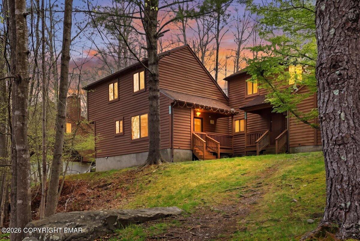 227 Sedburgh Court Property Photo 1