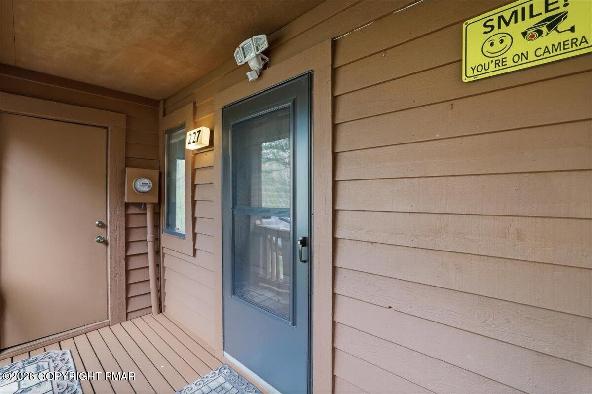 227 Sedburgh Court Property Photo 4