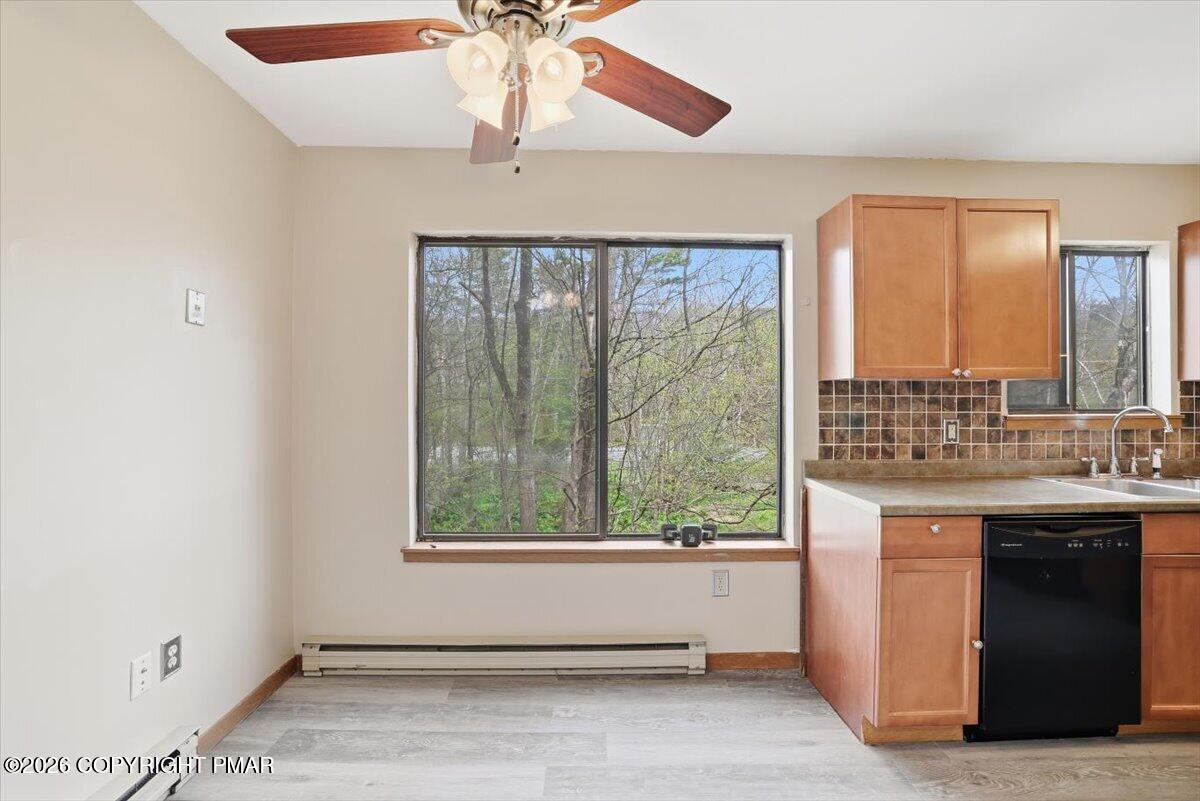 227 Sedburgh Court Property Photo 6