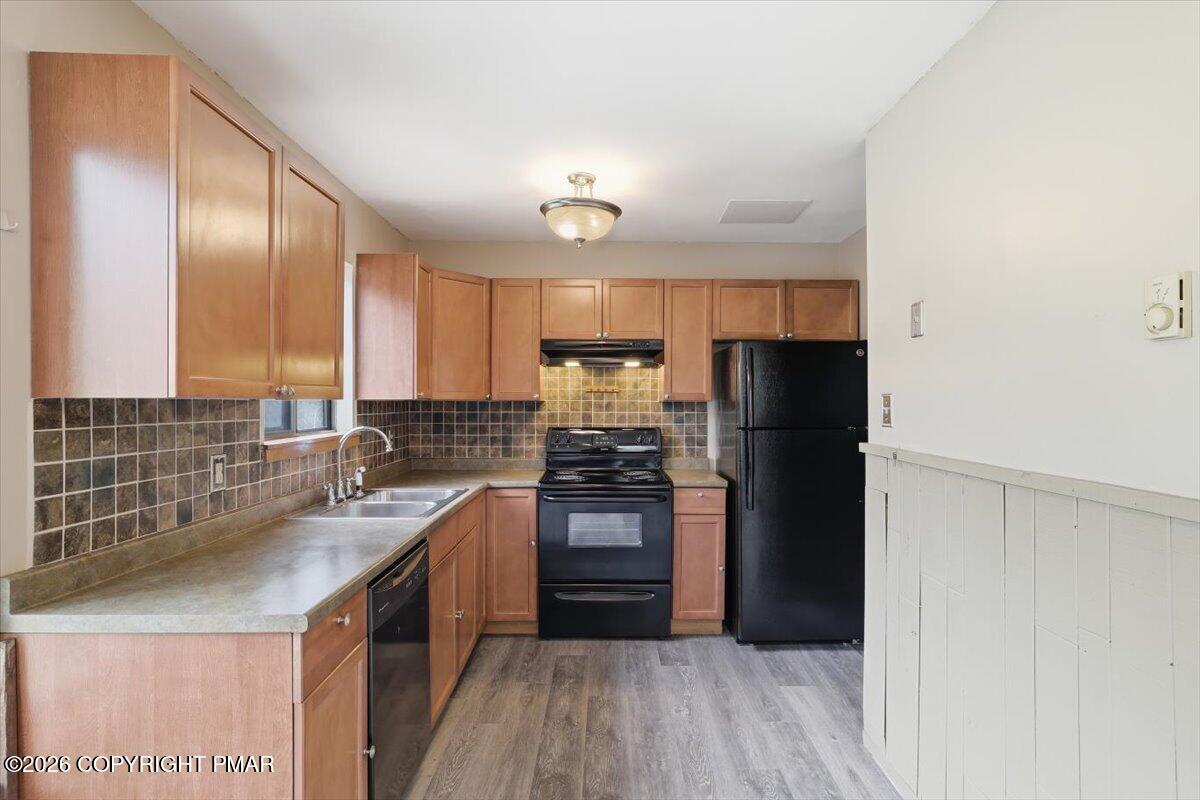 227 Sedburgh Court Property Photo 9