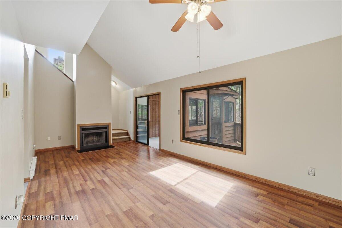 227 Sedburgh Court Property Photo 16