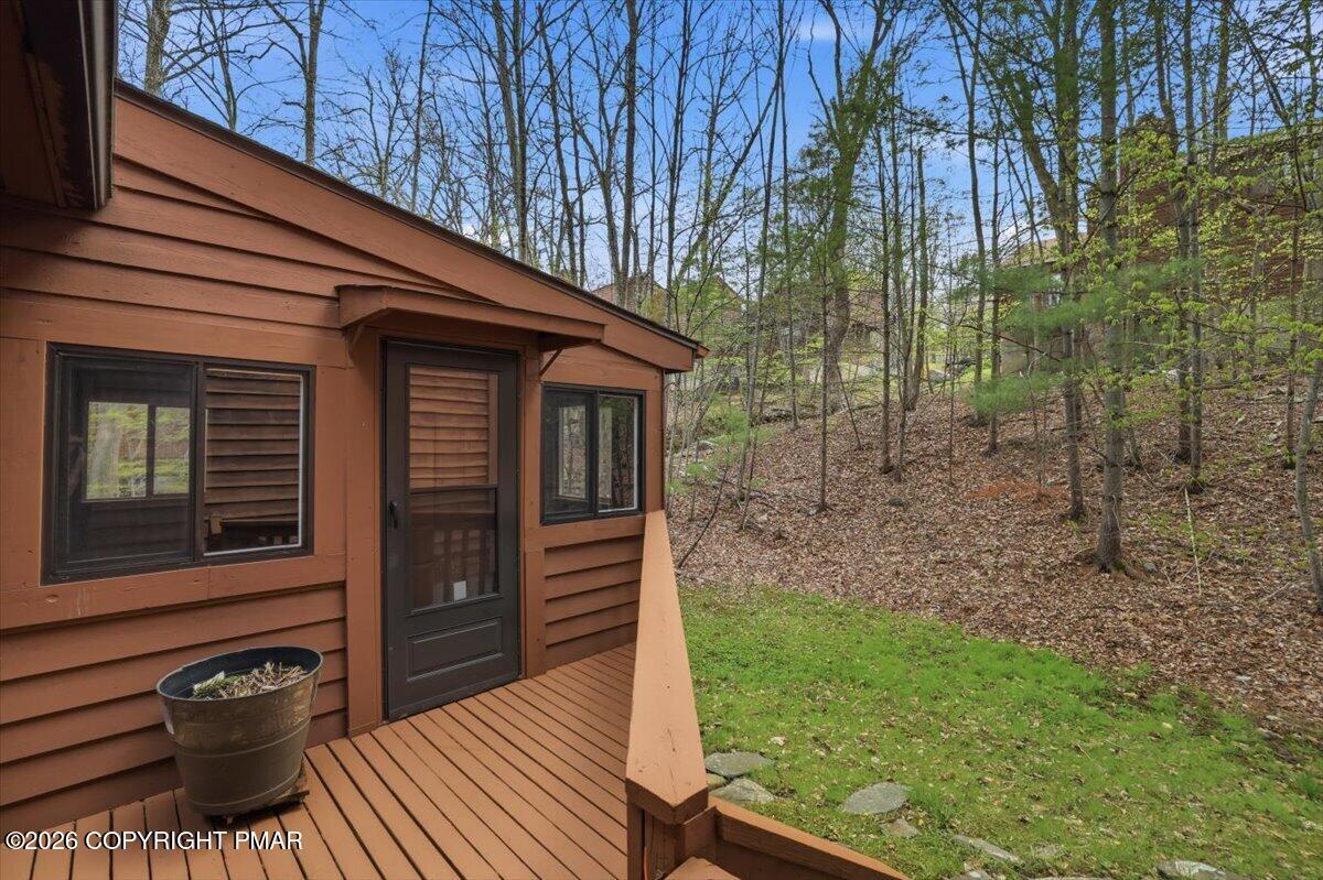 227 Sedburgh Court Property Photo 36