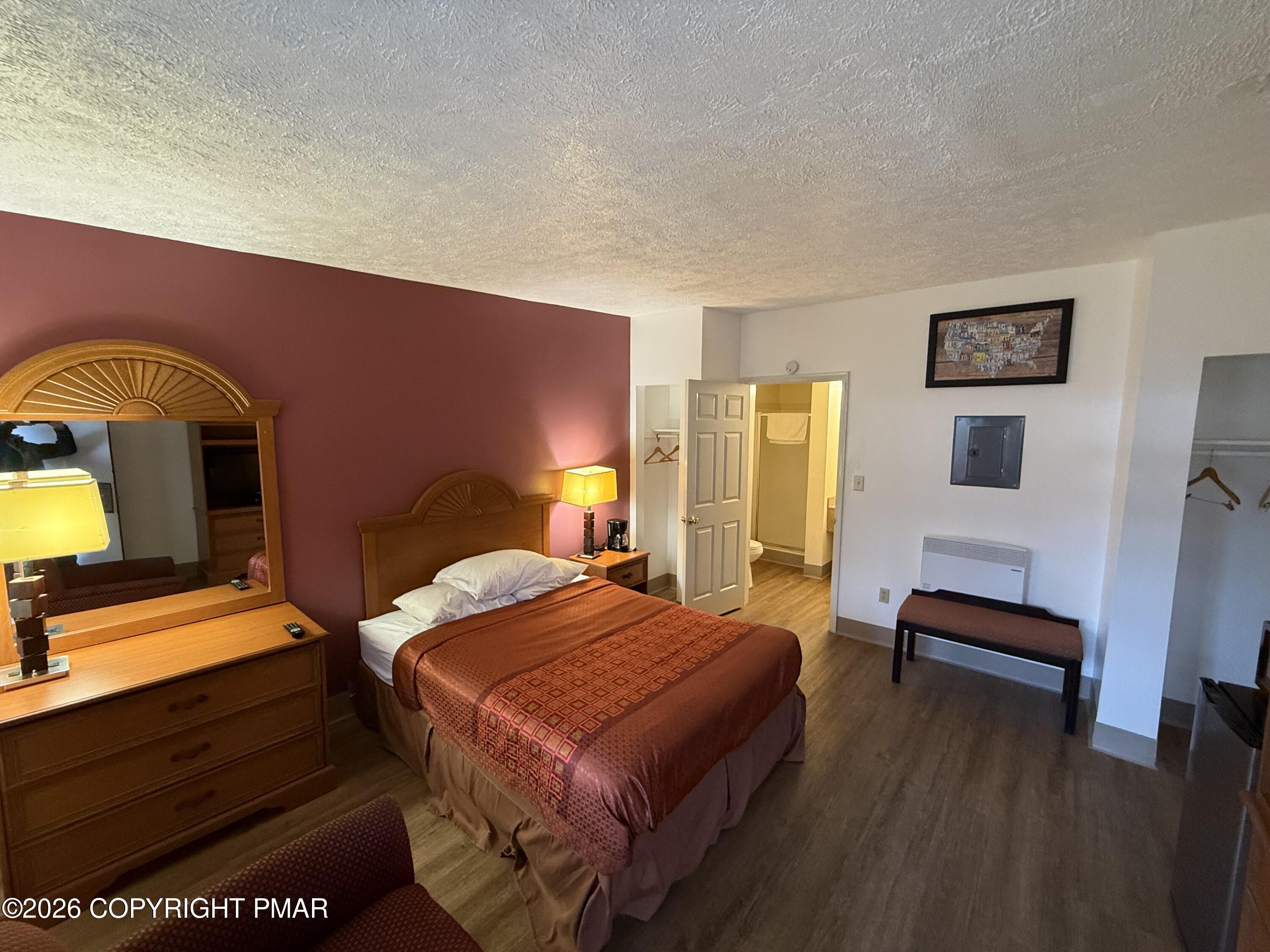 981 State Route 940 Property Photo 5