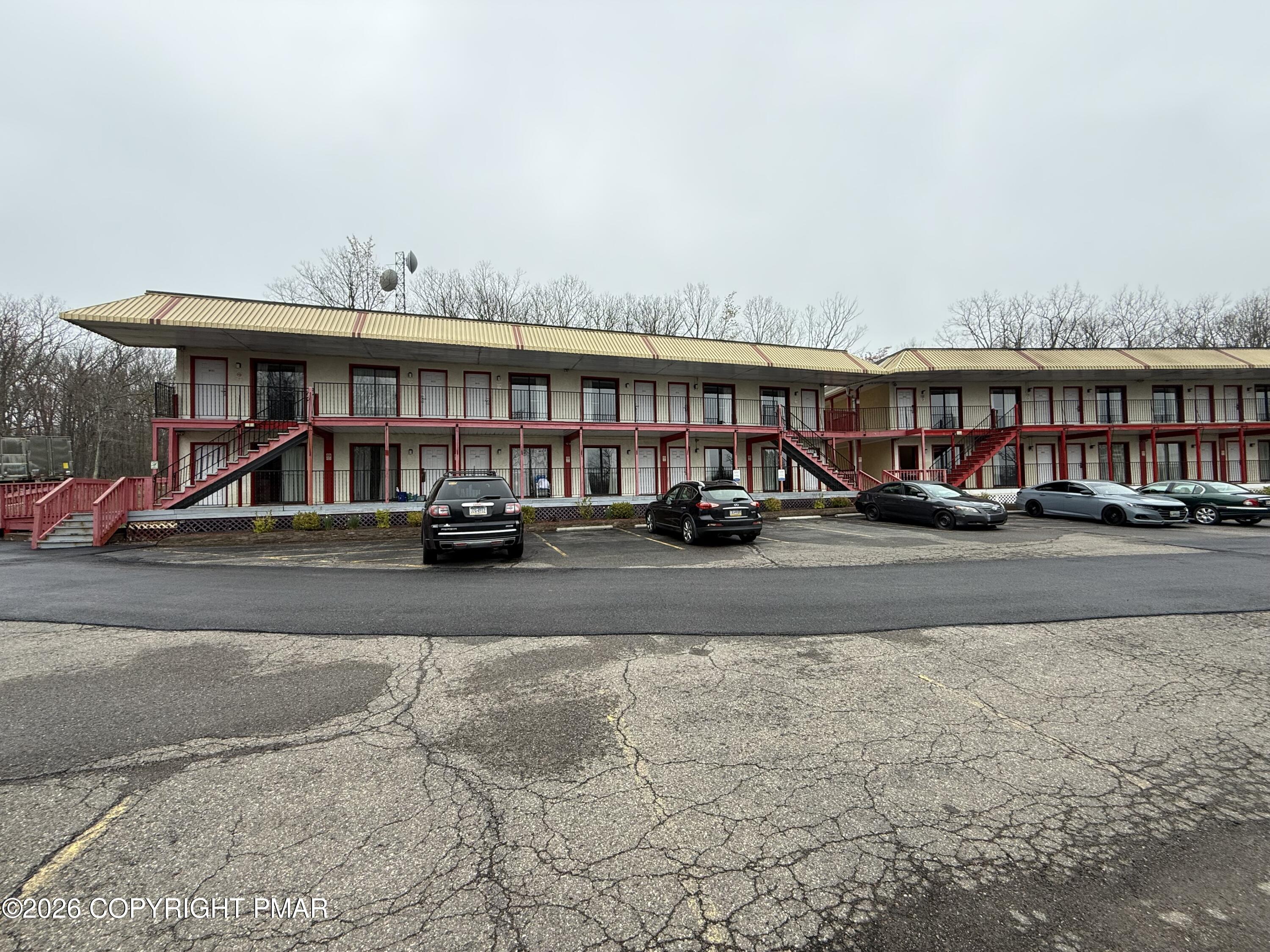 981 State Route 940 Property Photo 14