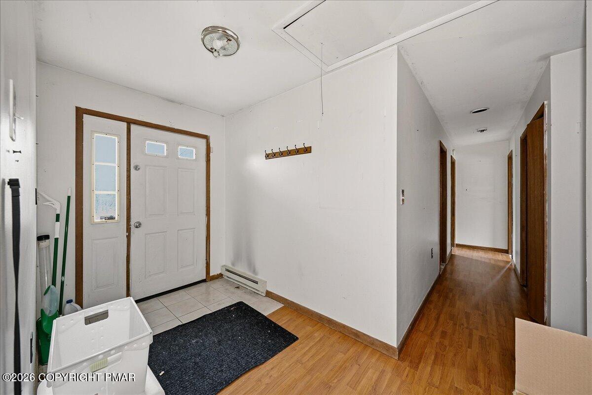 520 Hummingbird Court Property Photo 2