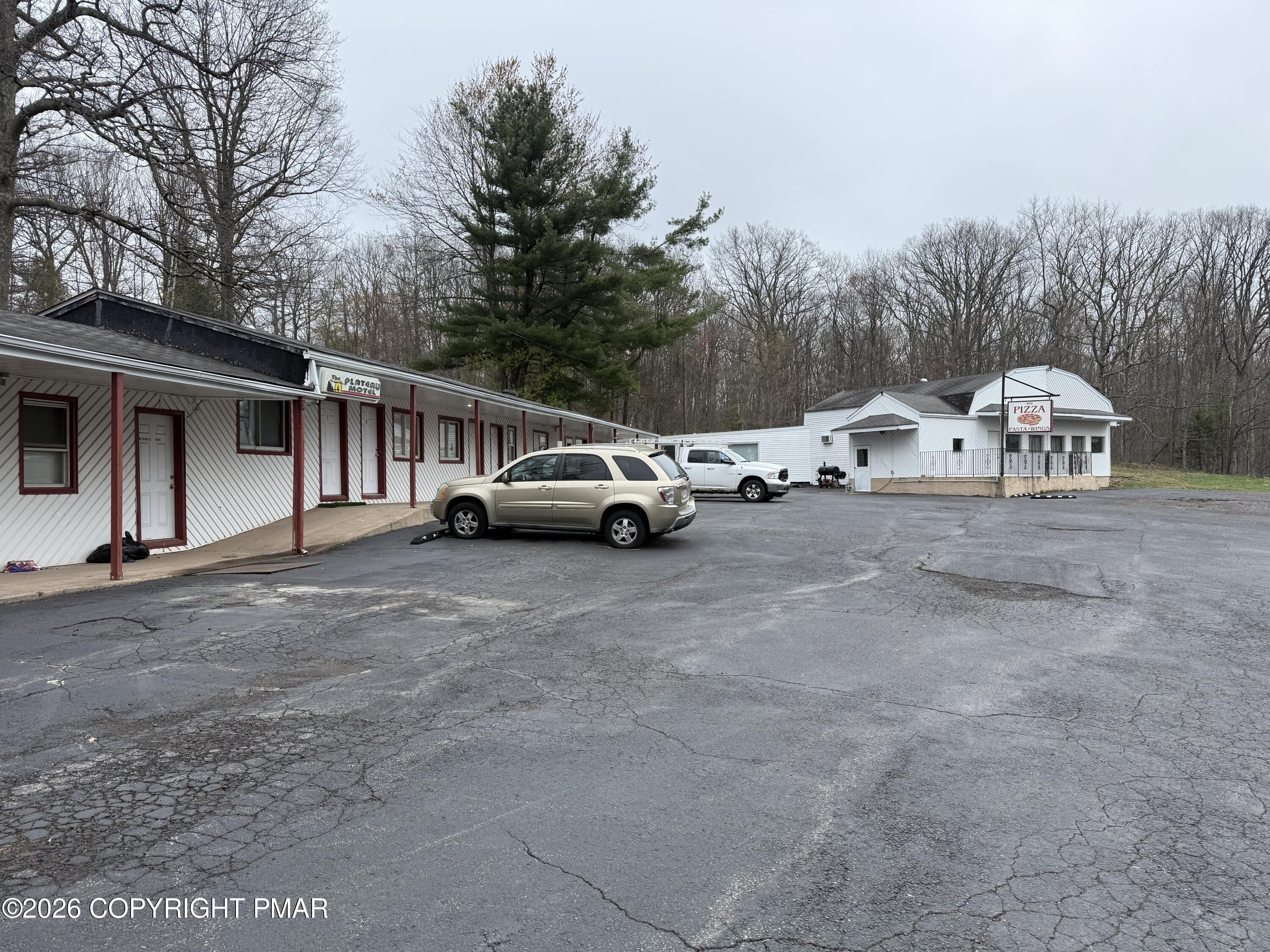 995 State Route 940 Property Photo 1