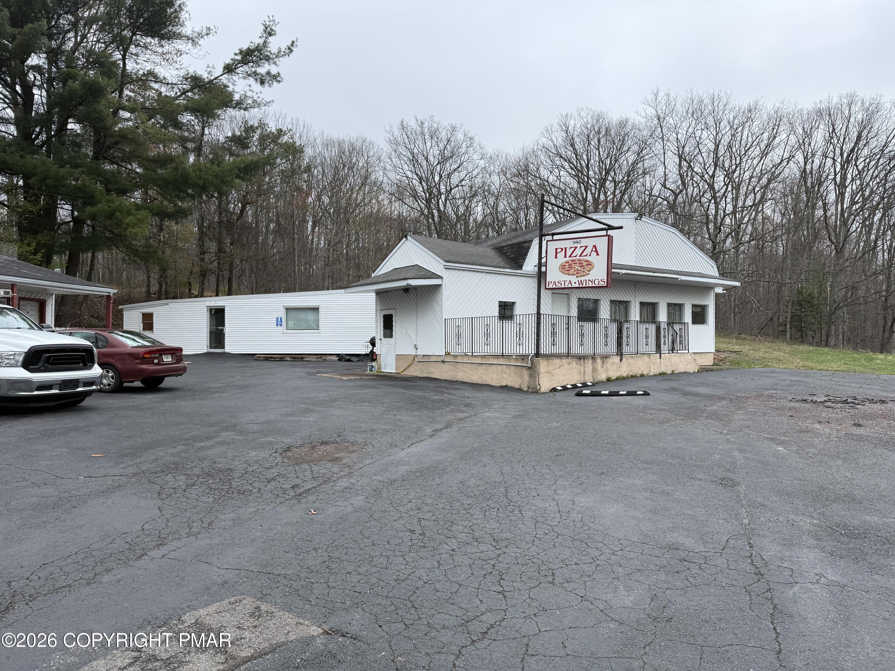 995 State Route 940 Property Photo 2