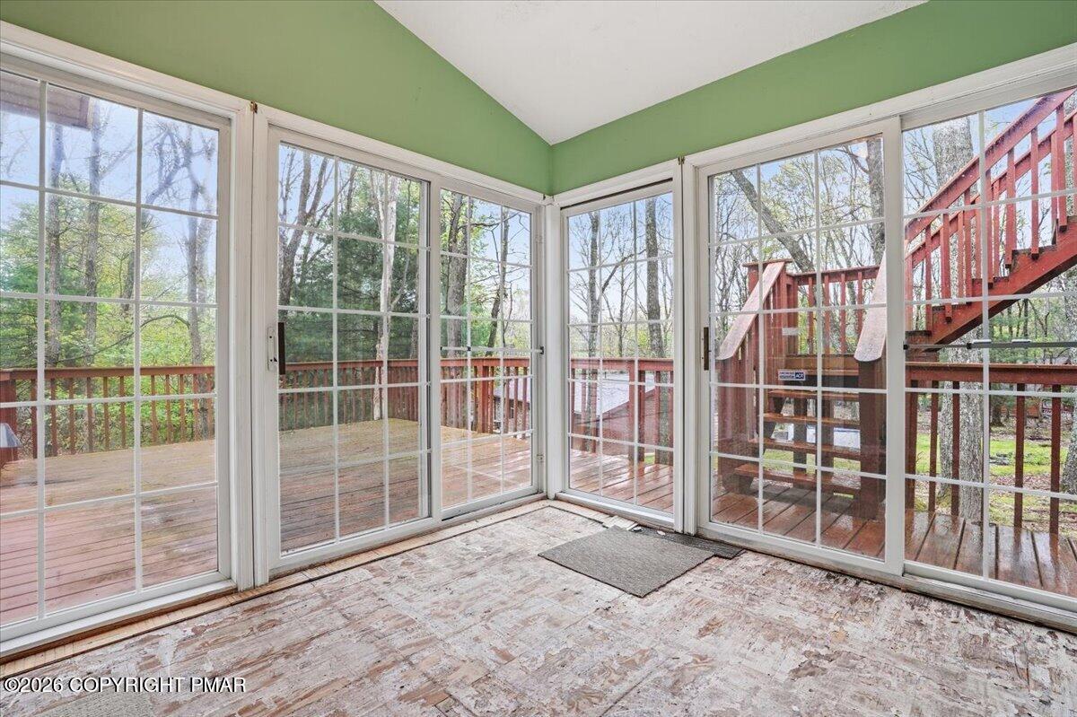 349 Bumble Bee Pass Property Photo 8