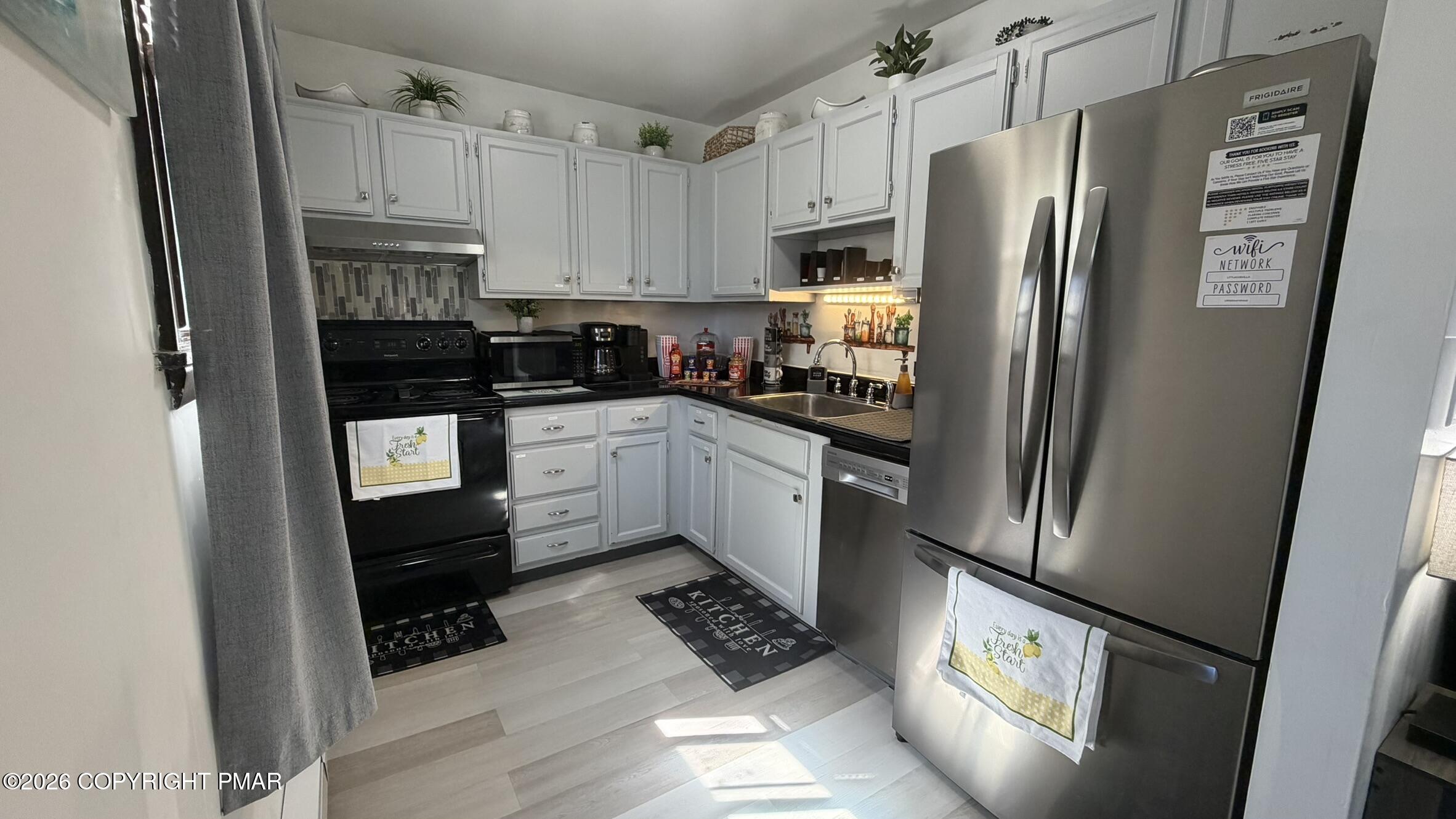 8415 Porcupine Drive Property Photo 10