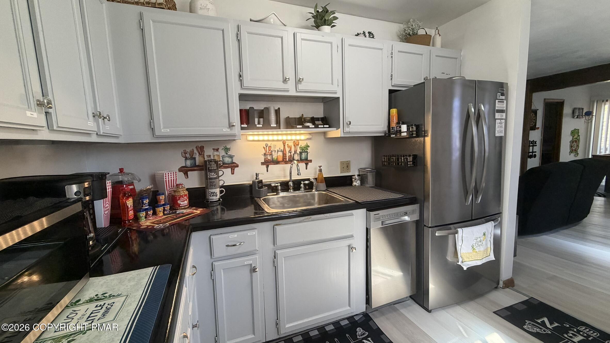 8415 Porcupine Drive Property Photo 11