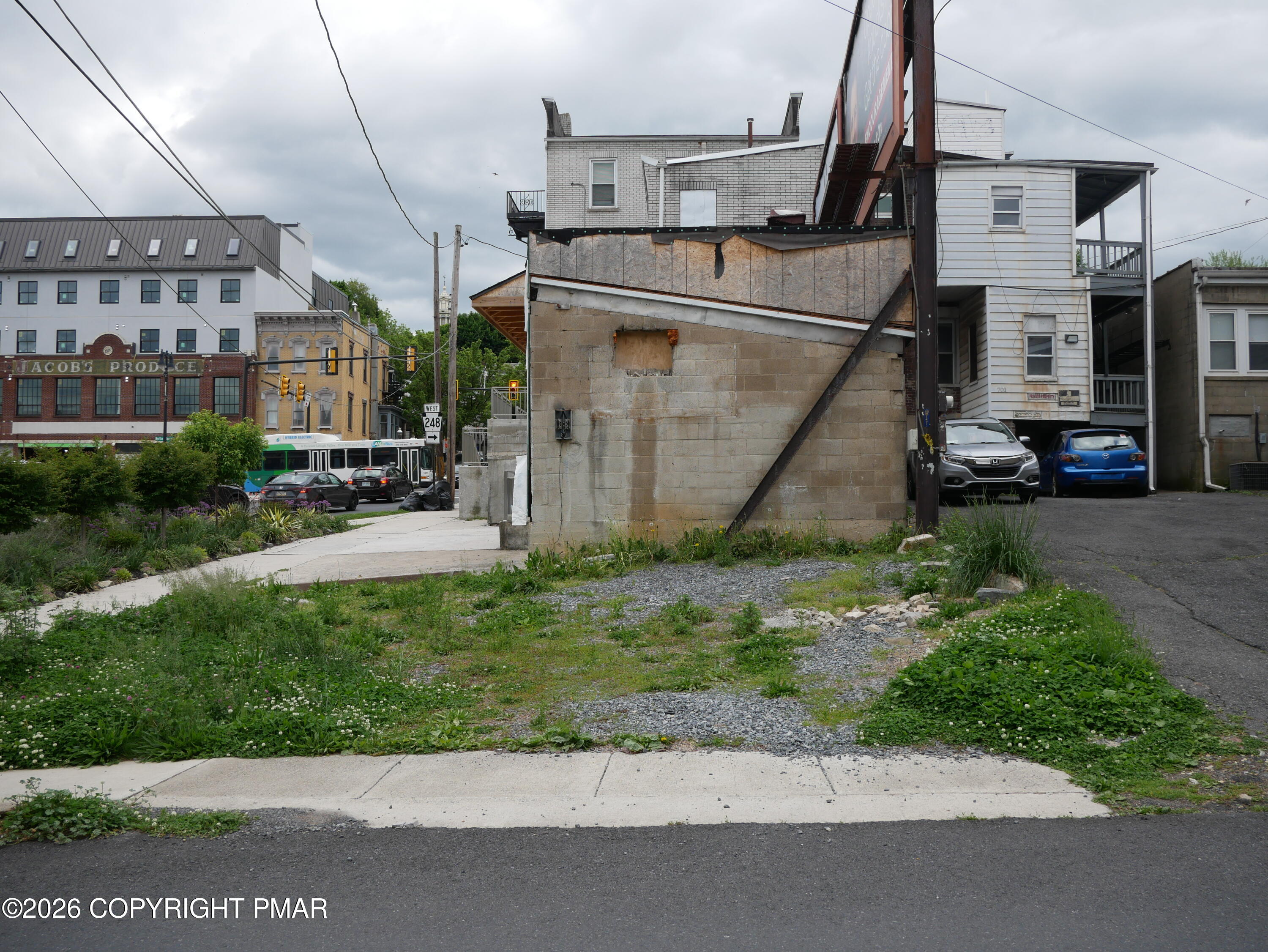 701 Northampton Street Back Unit Property Photo 14