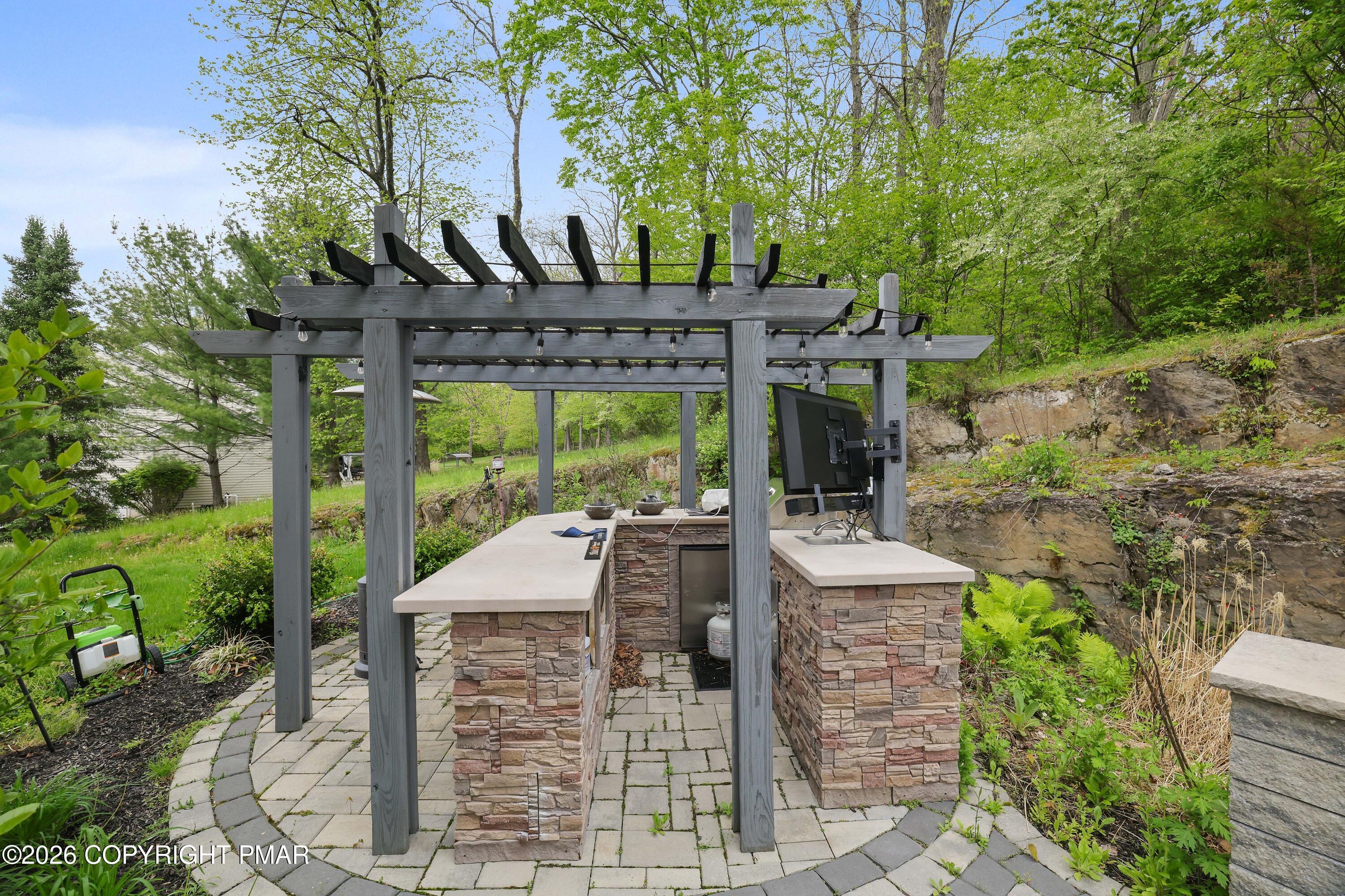 258 Rising Meadow Way Property Photo 10