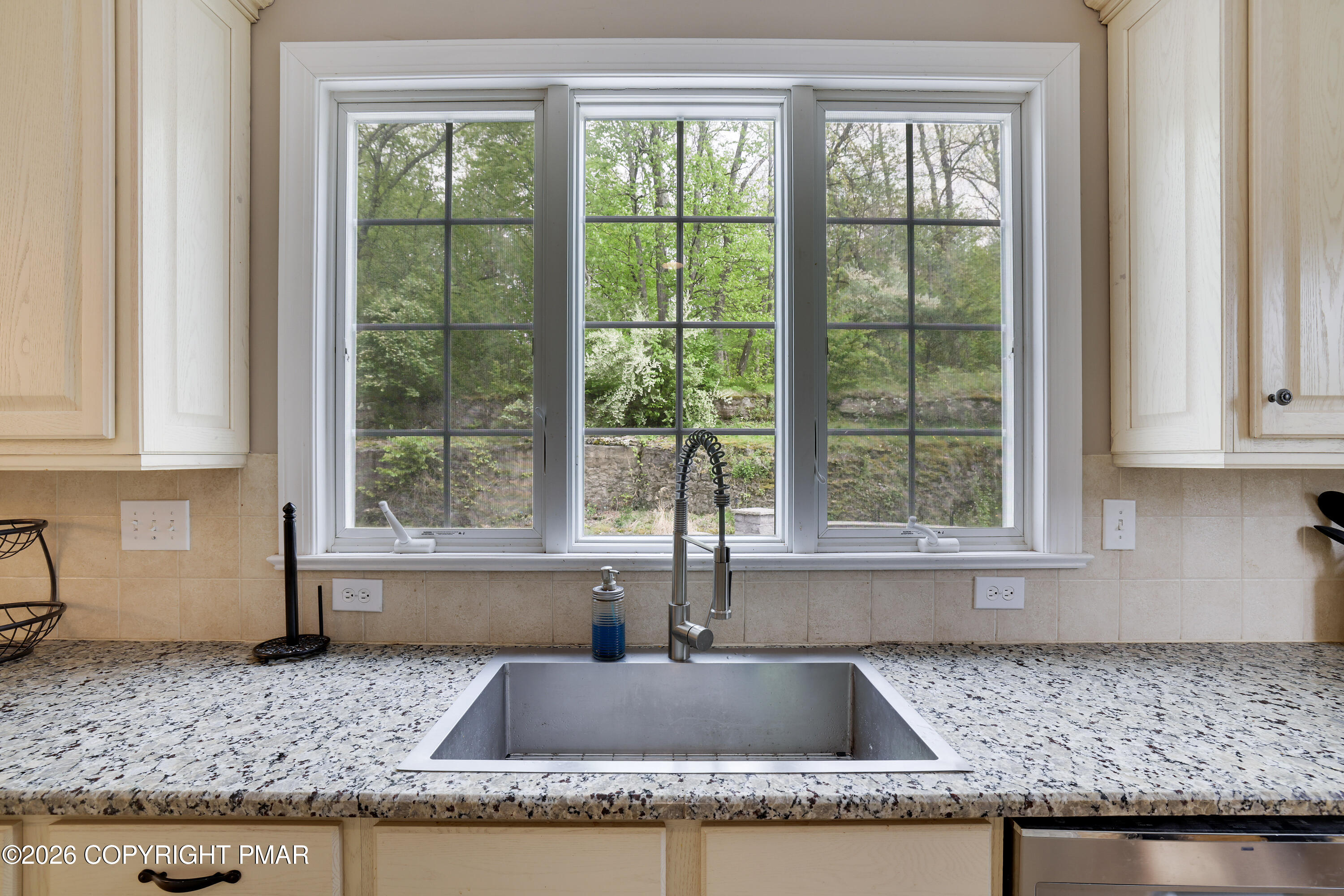 258 Rising Meadow Way Property Photo 20