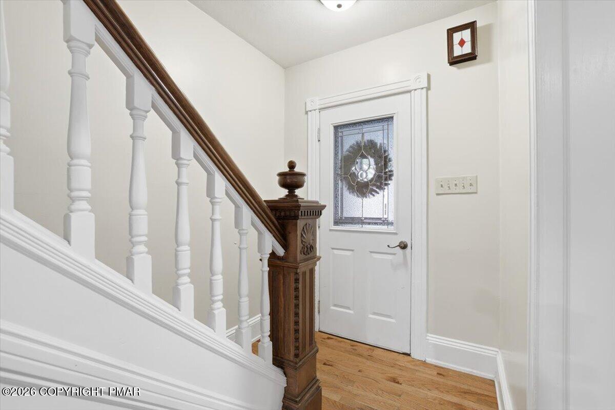 3585 Fairyland Road Property Photo 6