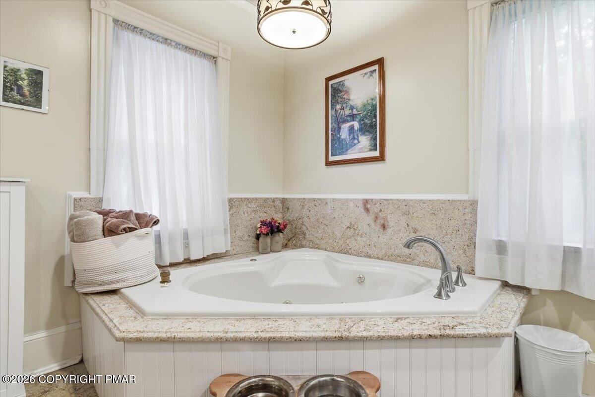 3585 Fairyland Road Property Photo 33