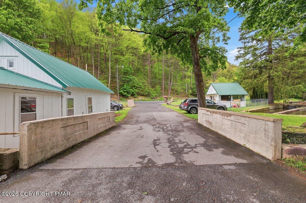 3585 Fairyland Road Property Photo 55