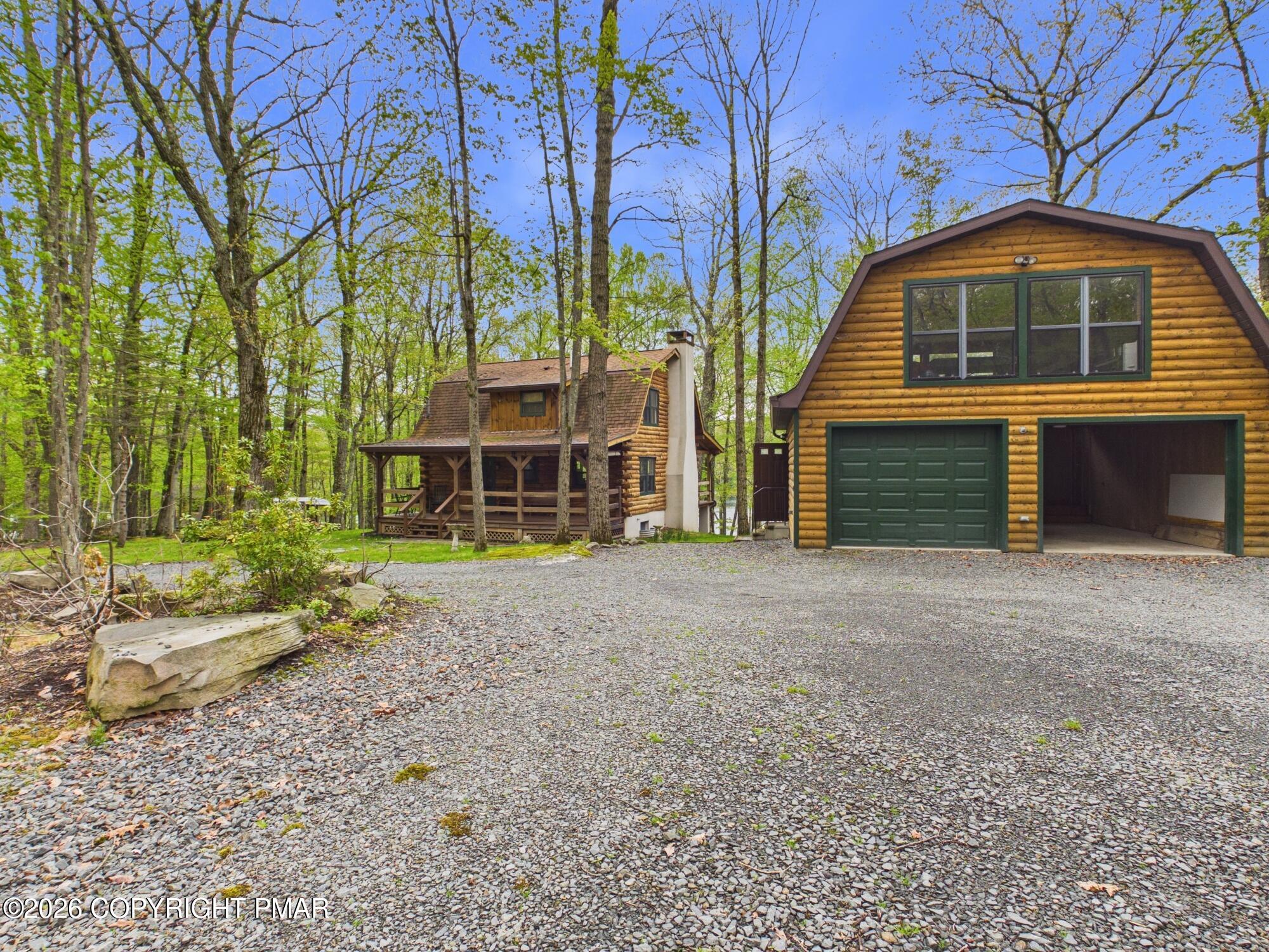 69 E Shore Drive Property Photo 4