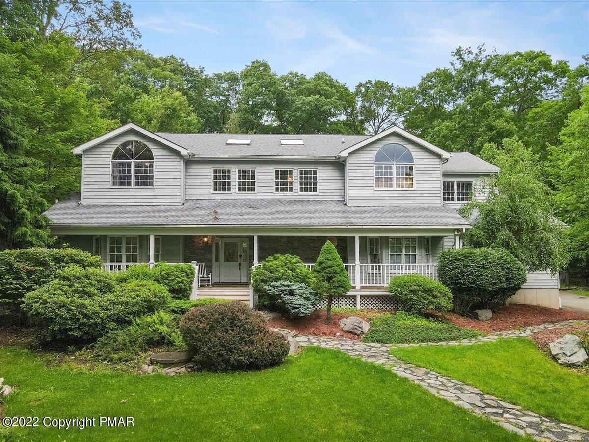3358 Mountain View Drive