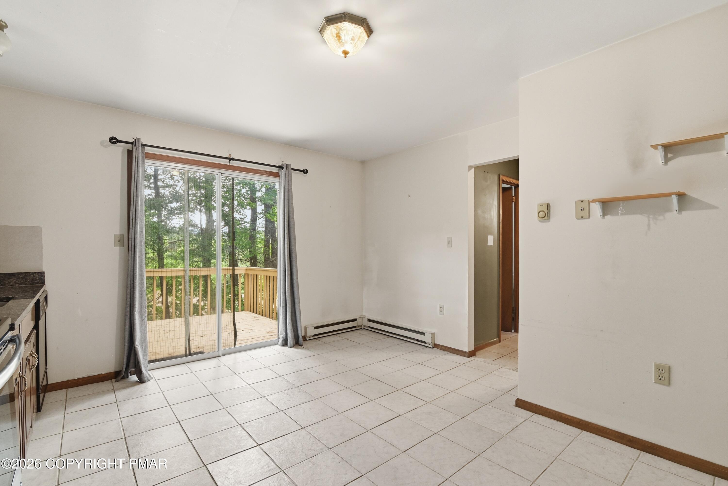 2327 Woodcrest Drive Property Photo 12