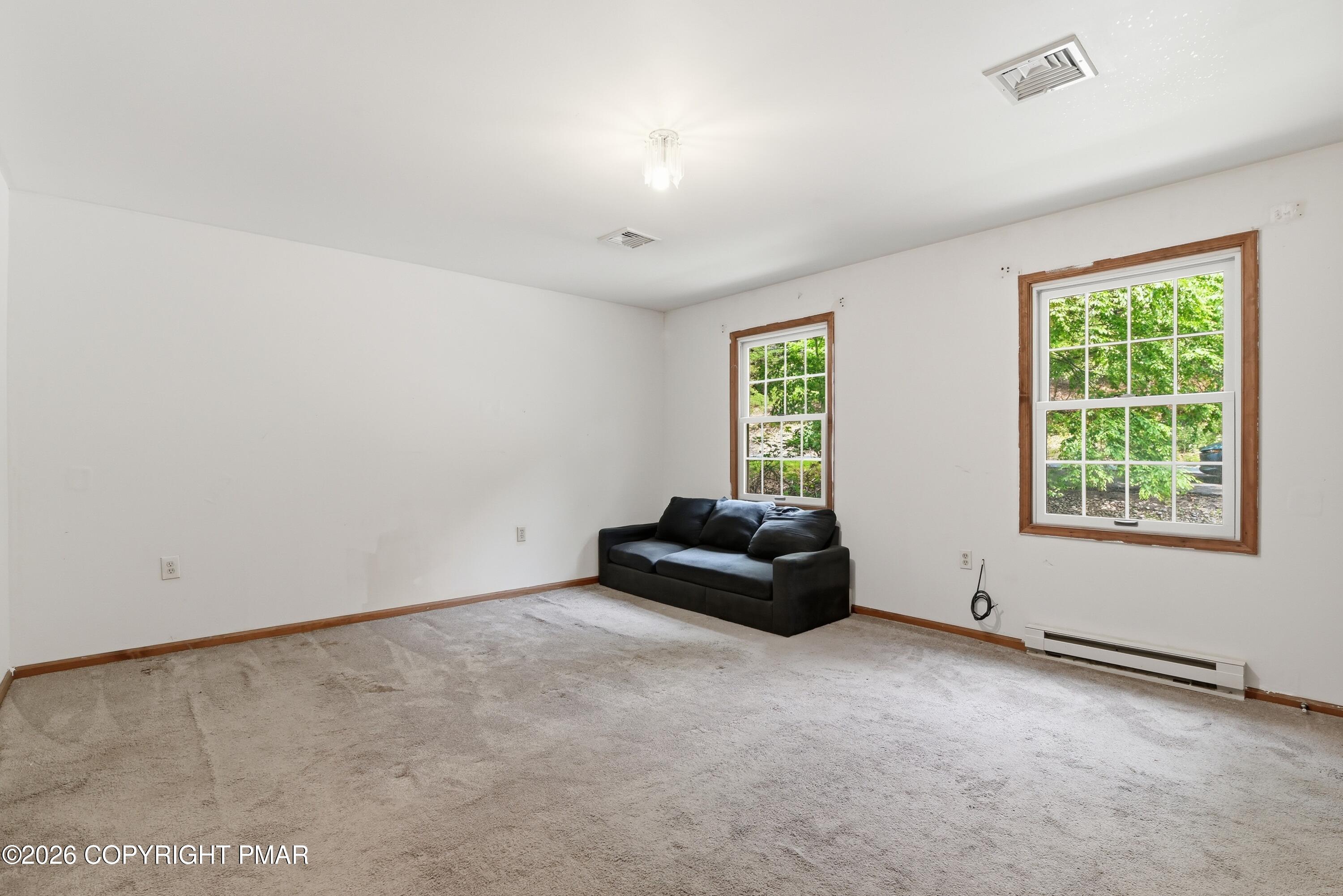 2327 Woodcrest Drive Property Photo 22