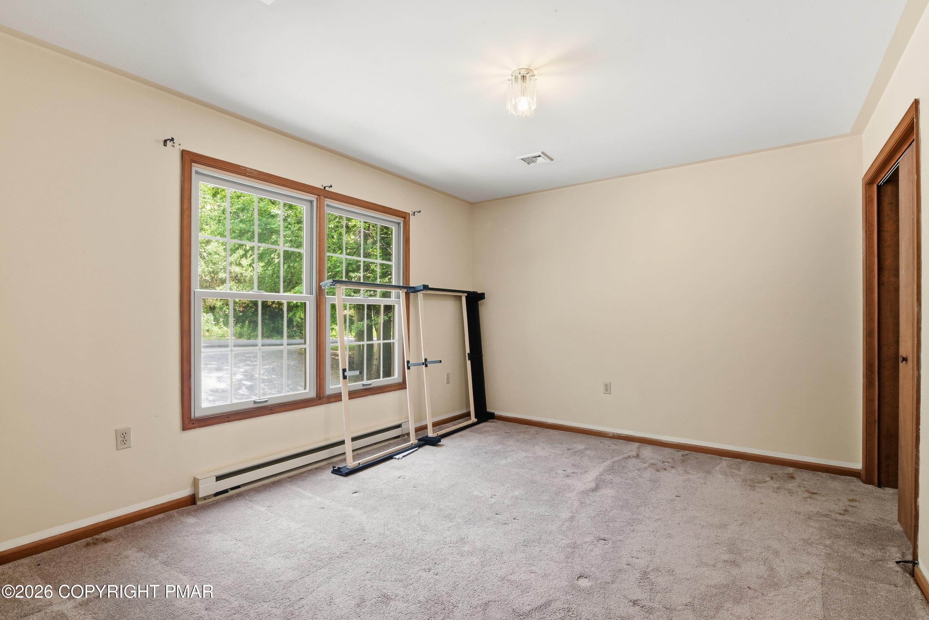 2327 Woodcrest Drive Property Photo 30