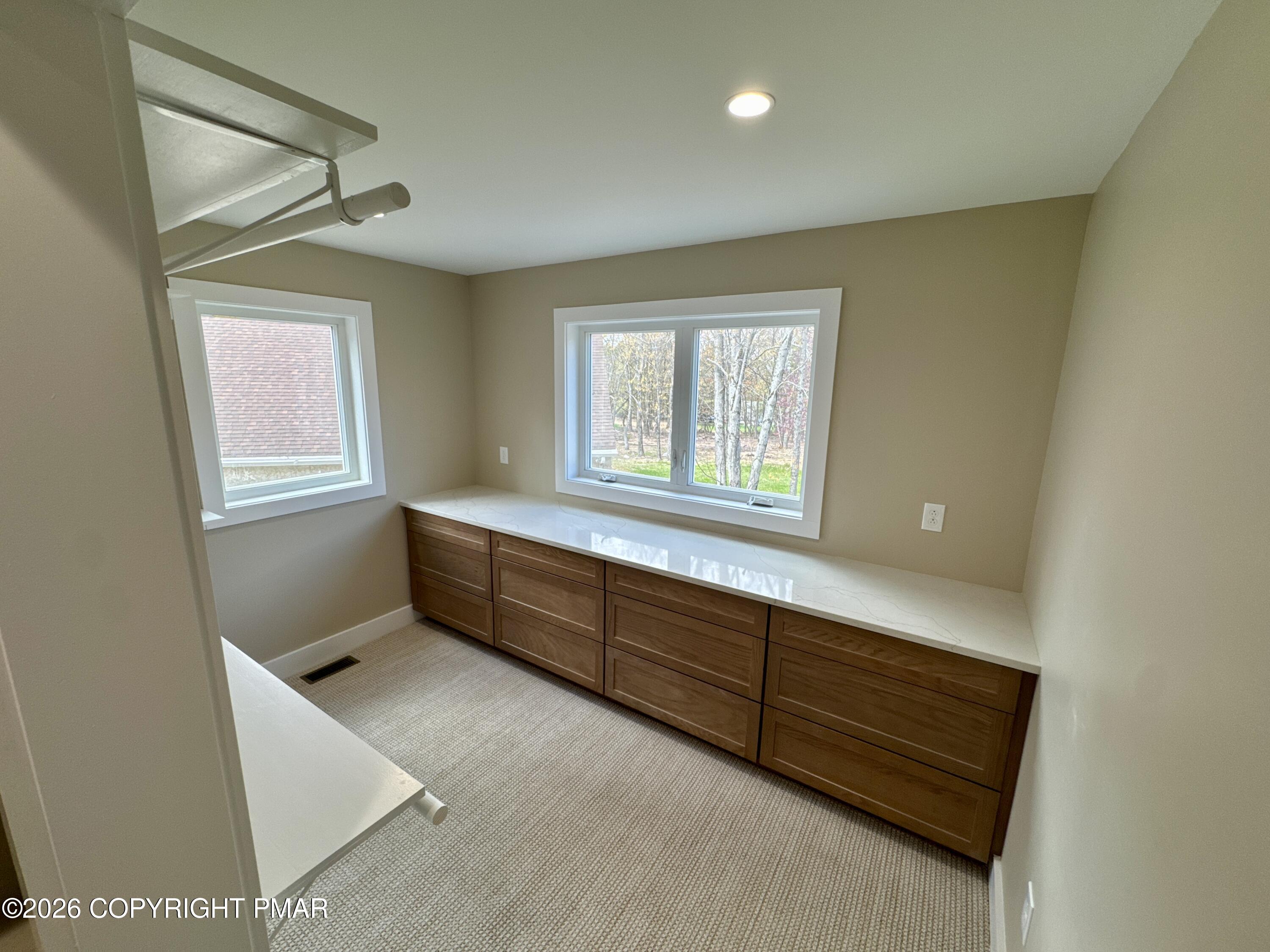 101 Lindbergh Circle Property Photo 10