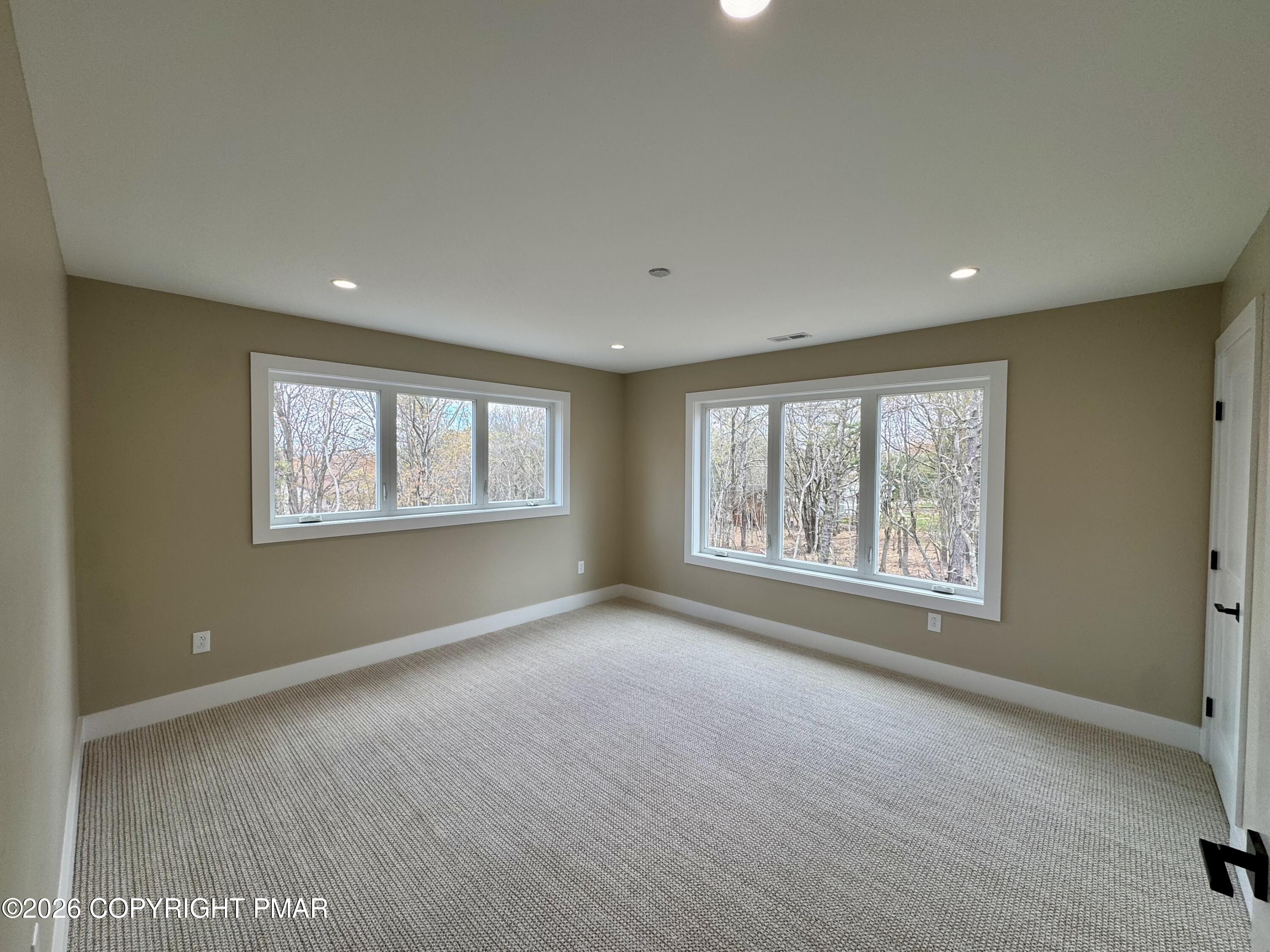101 Lindbergh Circle Property Photo 26
