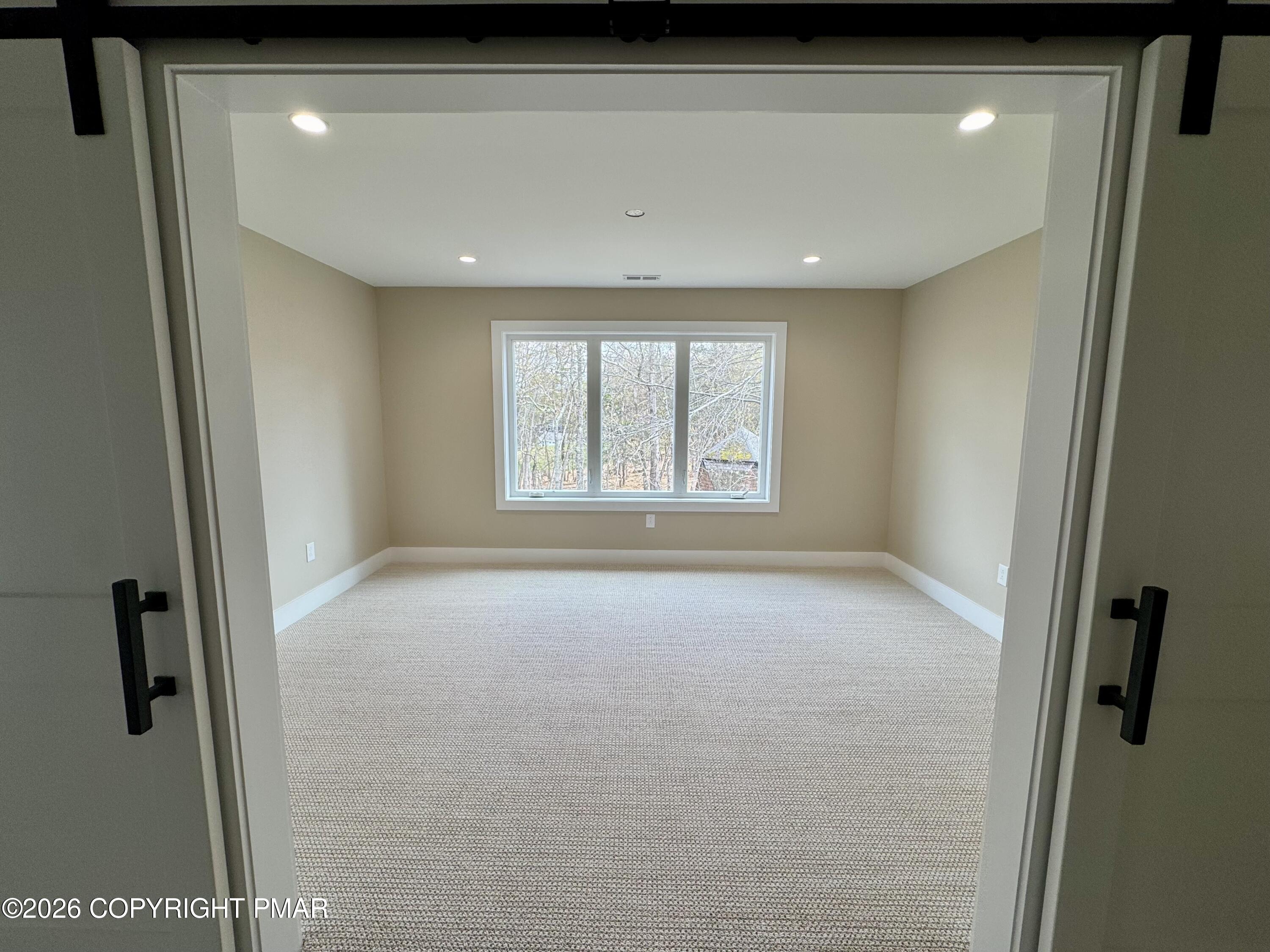 101 Lindbergh Circle Property Photo 28