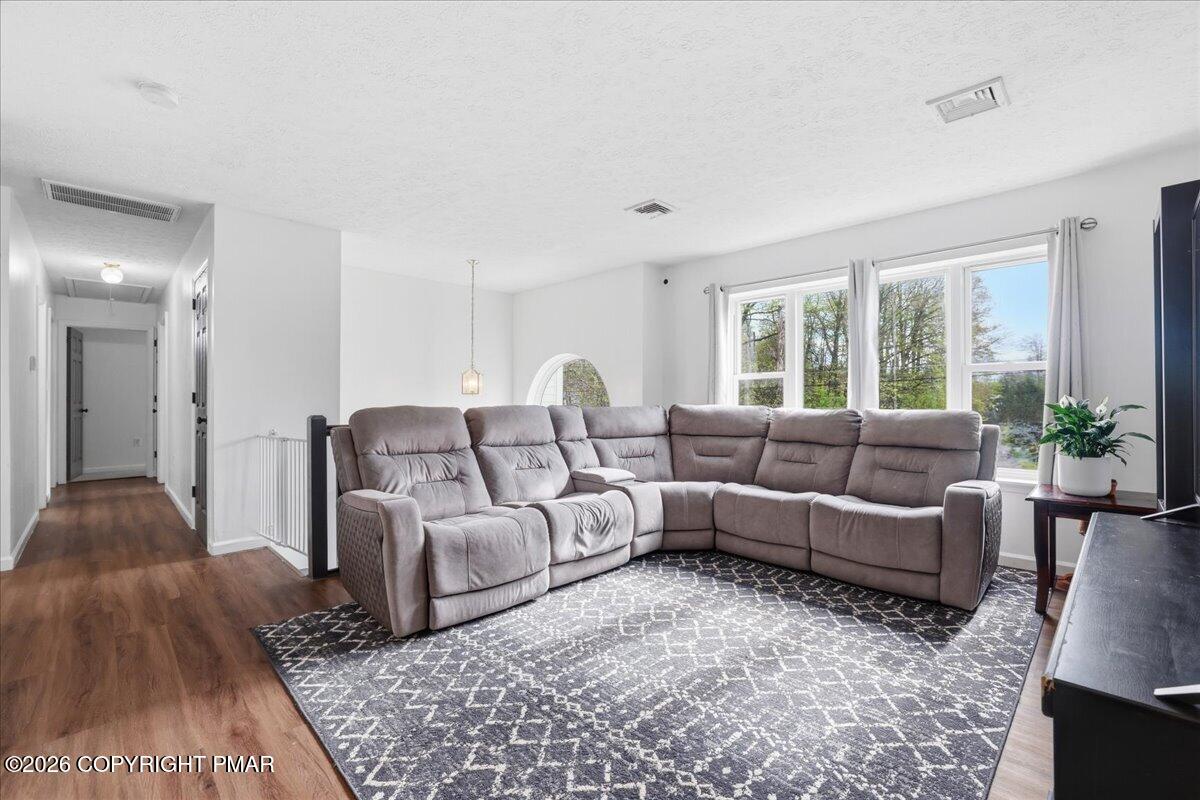2108 Freedom Way Property Photo 10