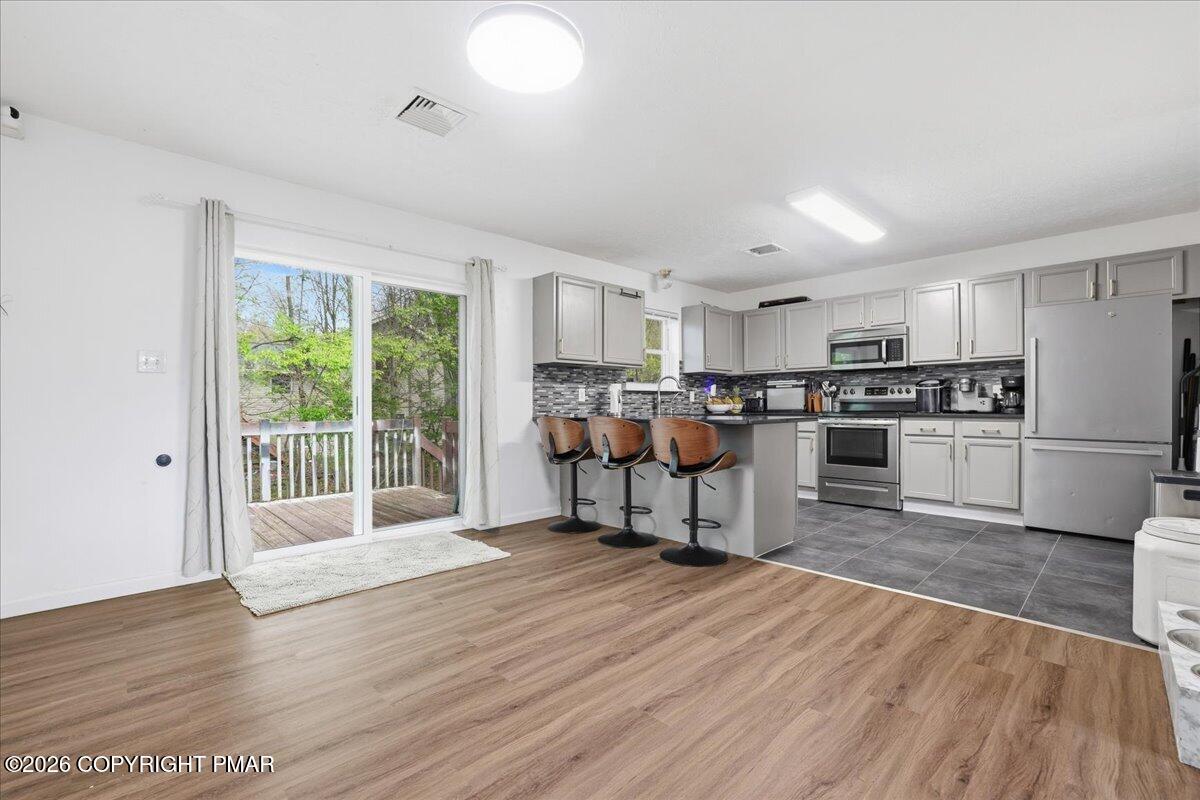 2108 Freedom Way Property Photo 17