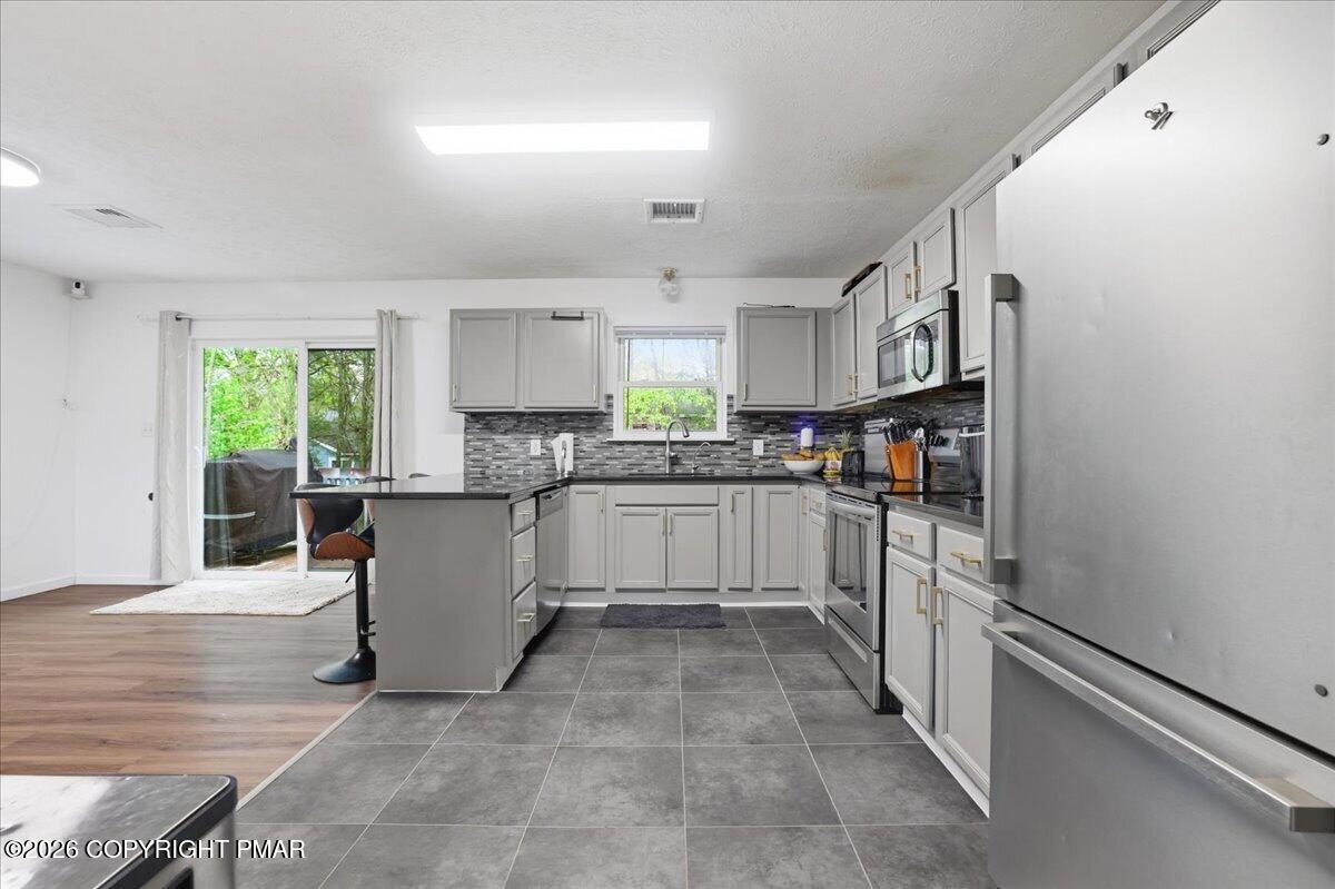 2108 Freedom Way Property Photo 22