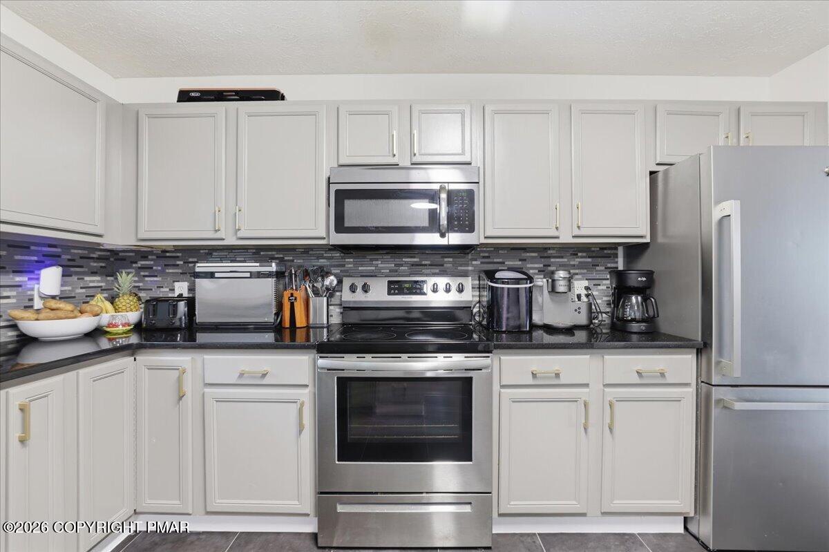 2108 Freedom Way Property Photo 26