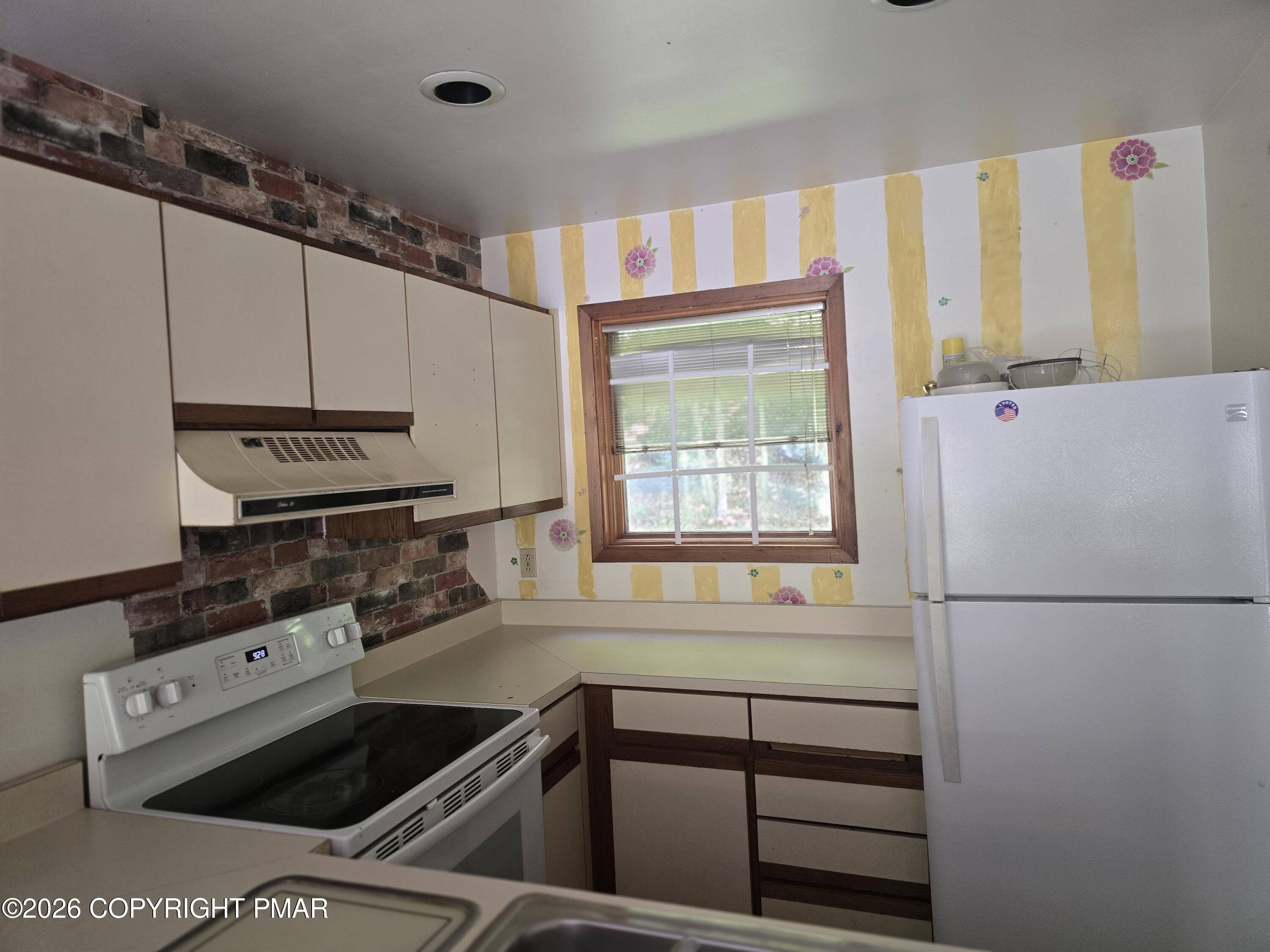 338 Hollow Road Property Photo 4