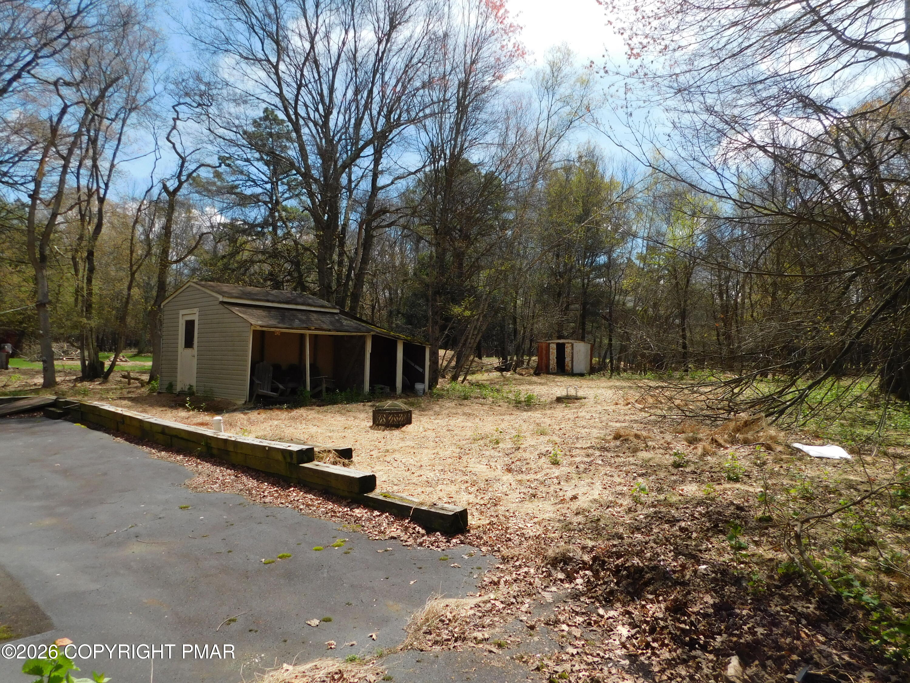 114 Lucretius Trail Property Photo 13