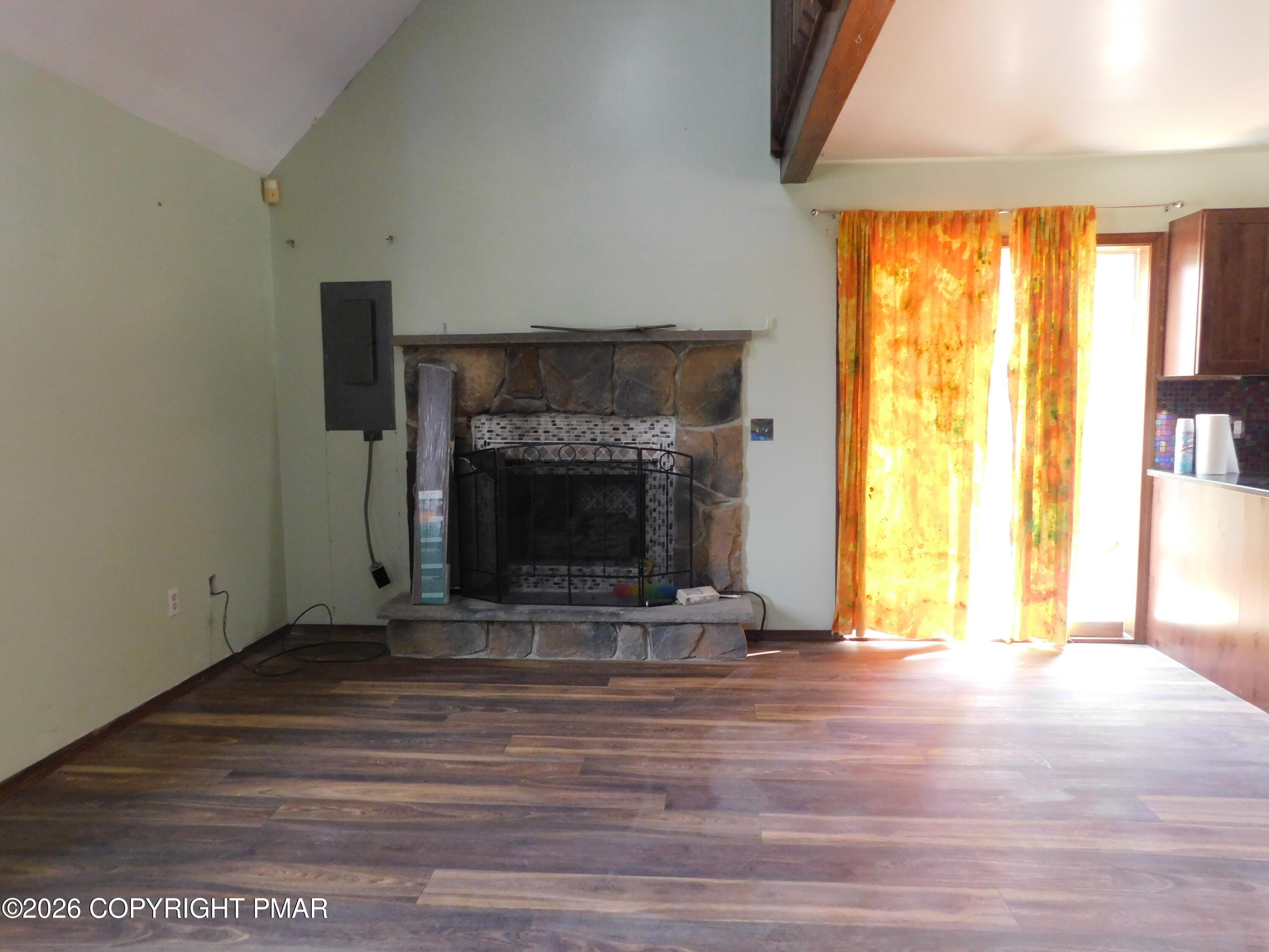114 Lucretius Trail Property Photo 15