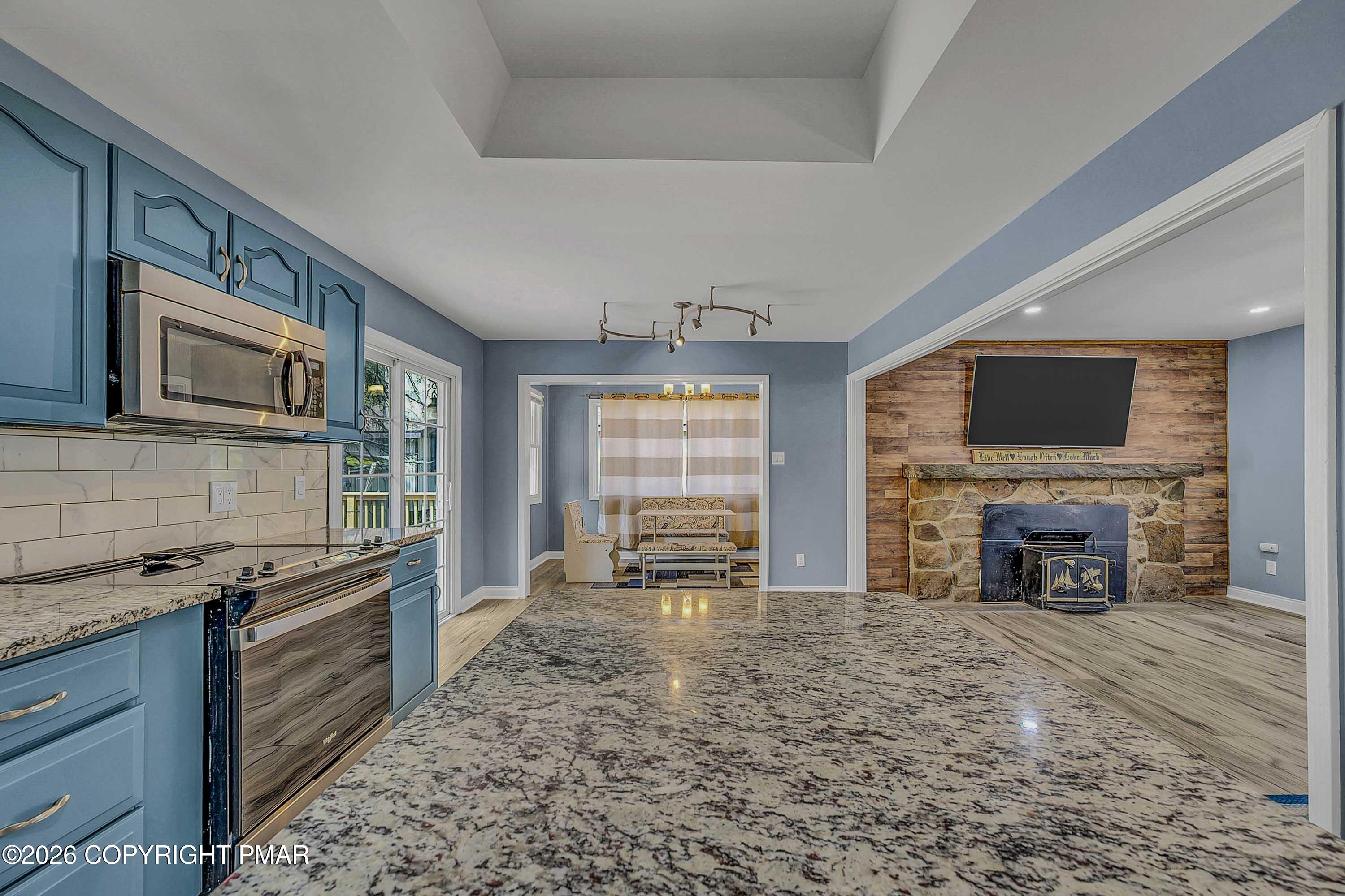 287 Lakeview Drive W Property Photo 14