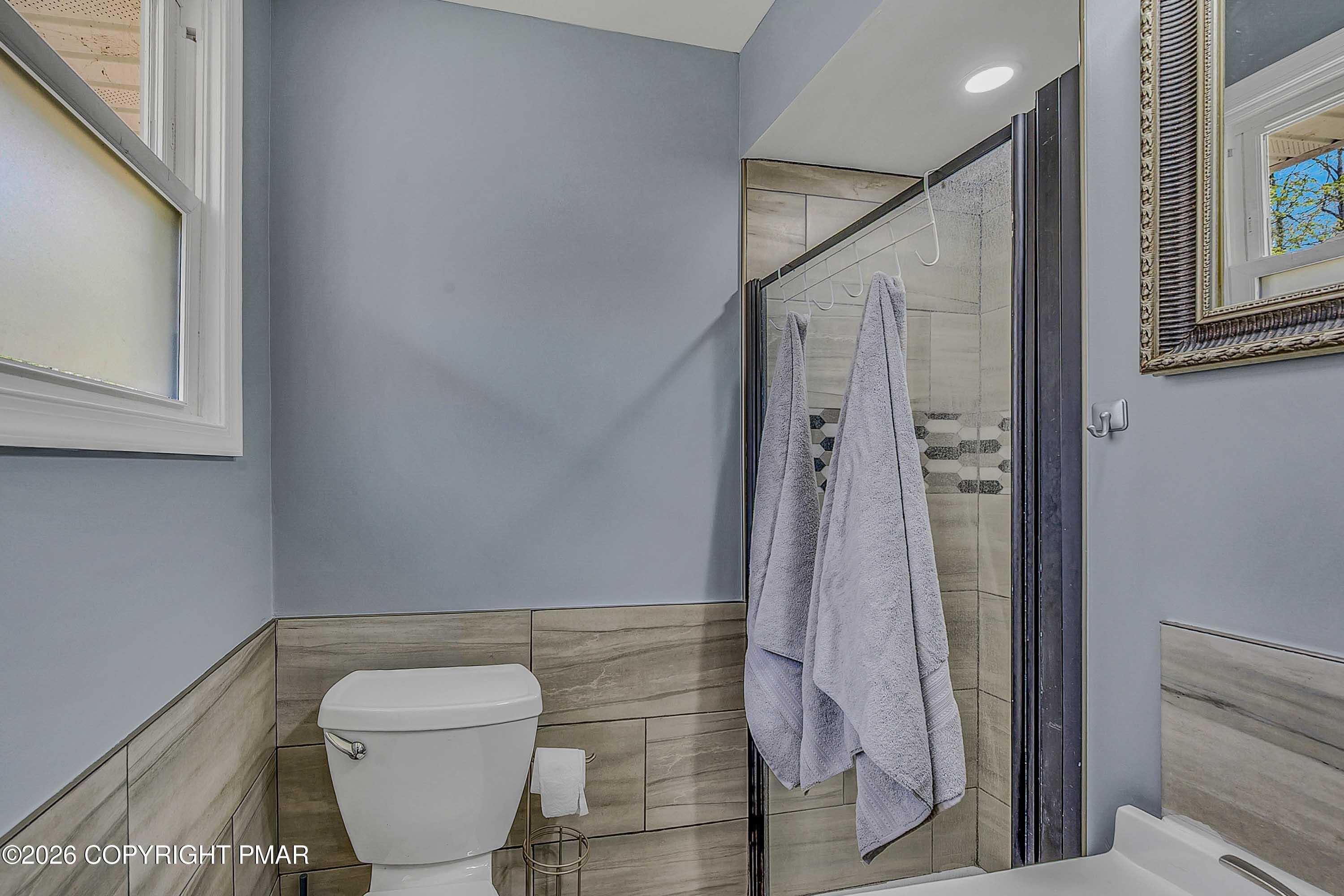 287 Lakeview Drive W Property Photo 23