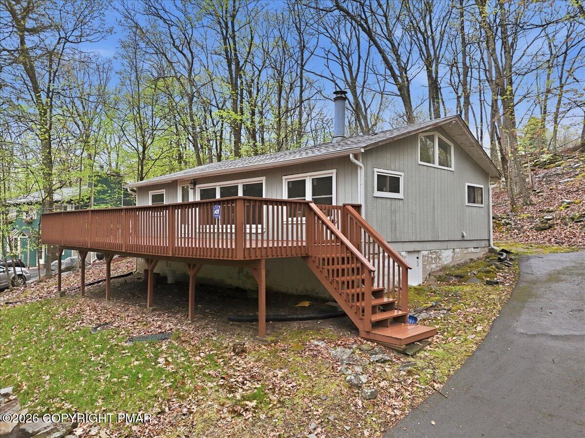 112 Fairview Drive Property Photo 1