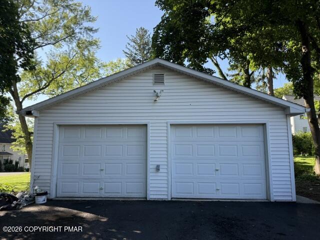 181 Analomink Street Property Photo 2