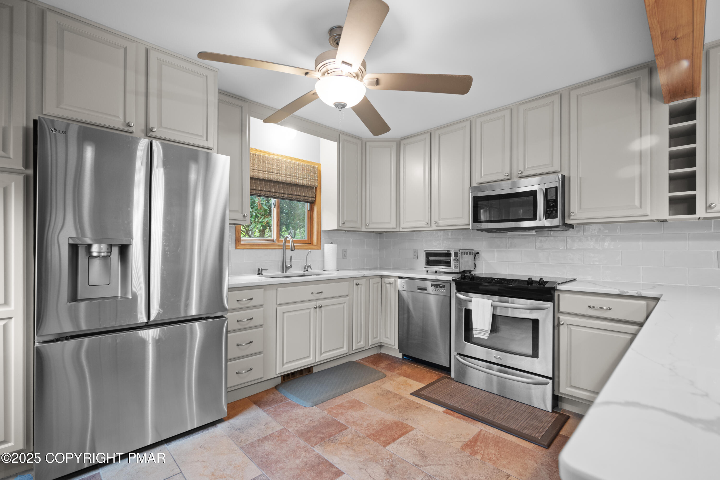 5532 Woodland Avenue Property Photo 8