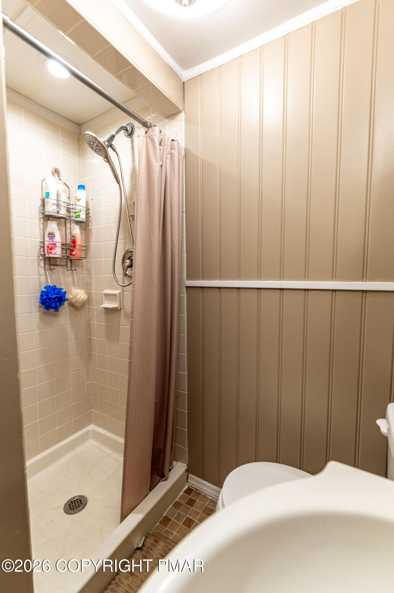 1328 Winding Way Property Photo 31