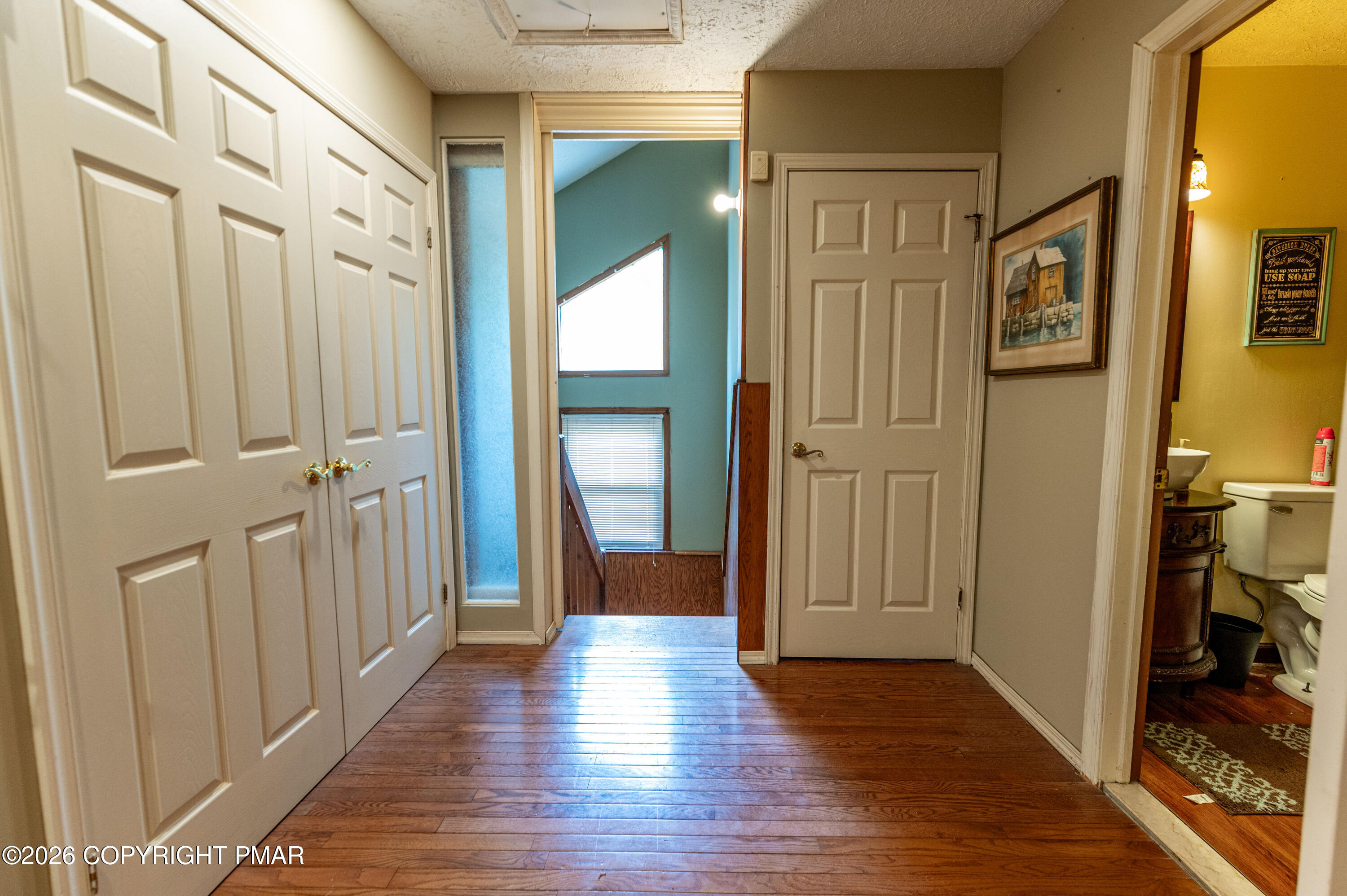 1328 Winding Way Property Photo 34