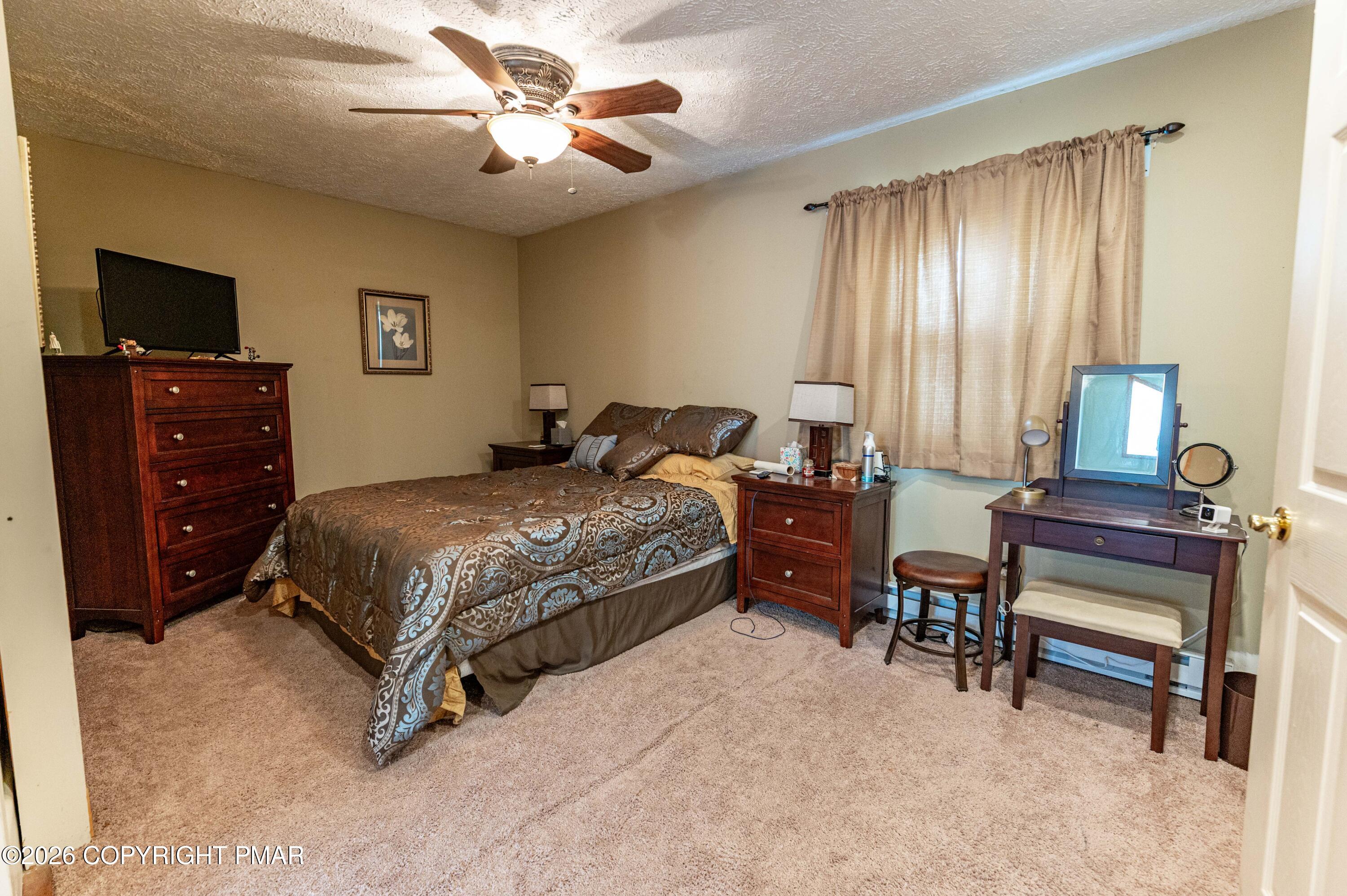 1328 Winding Way Property Photo 38