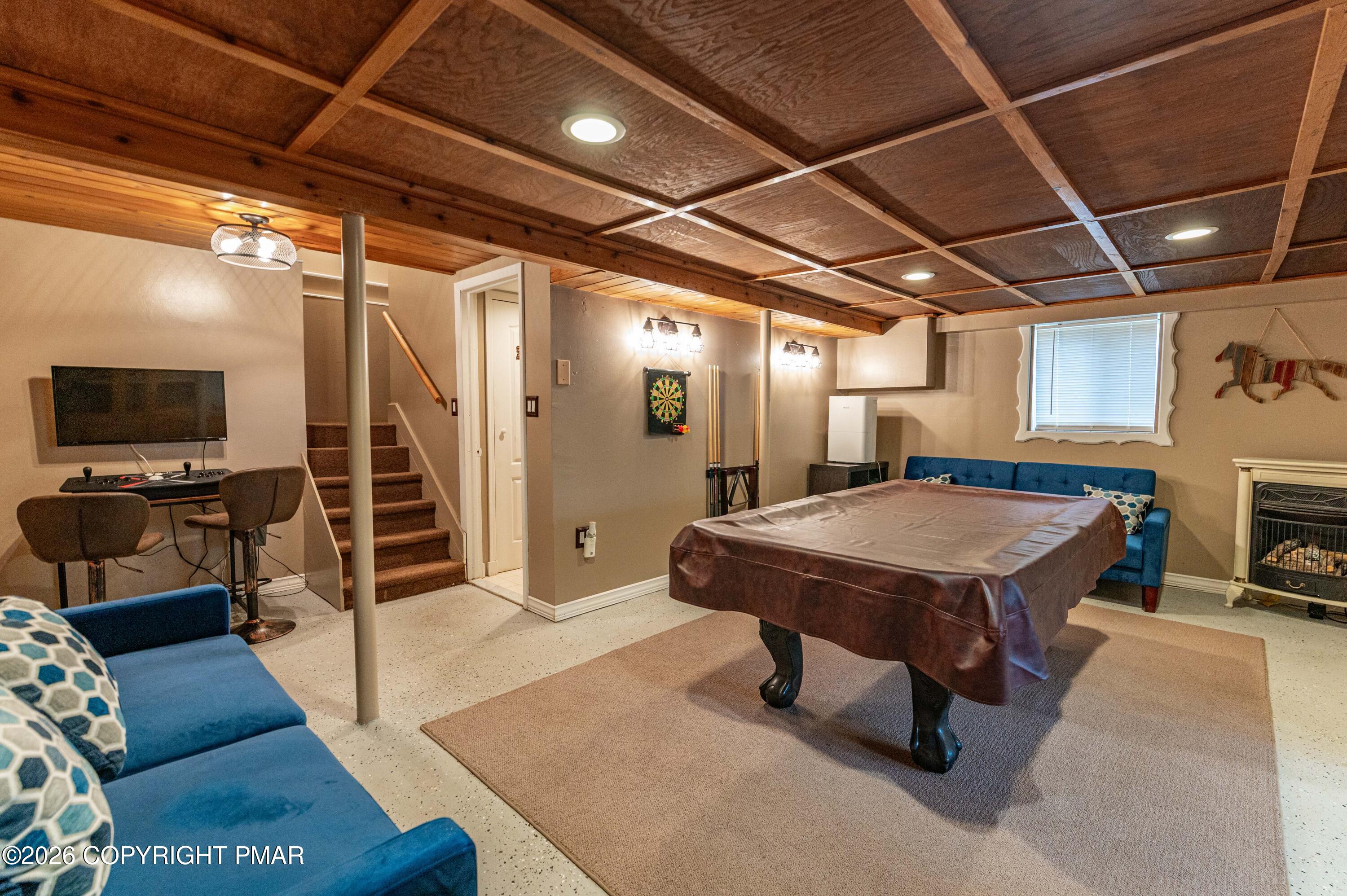 1328 Winding Way Property Photo 42